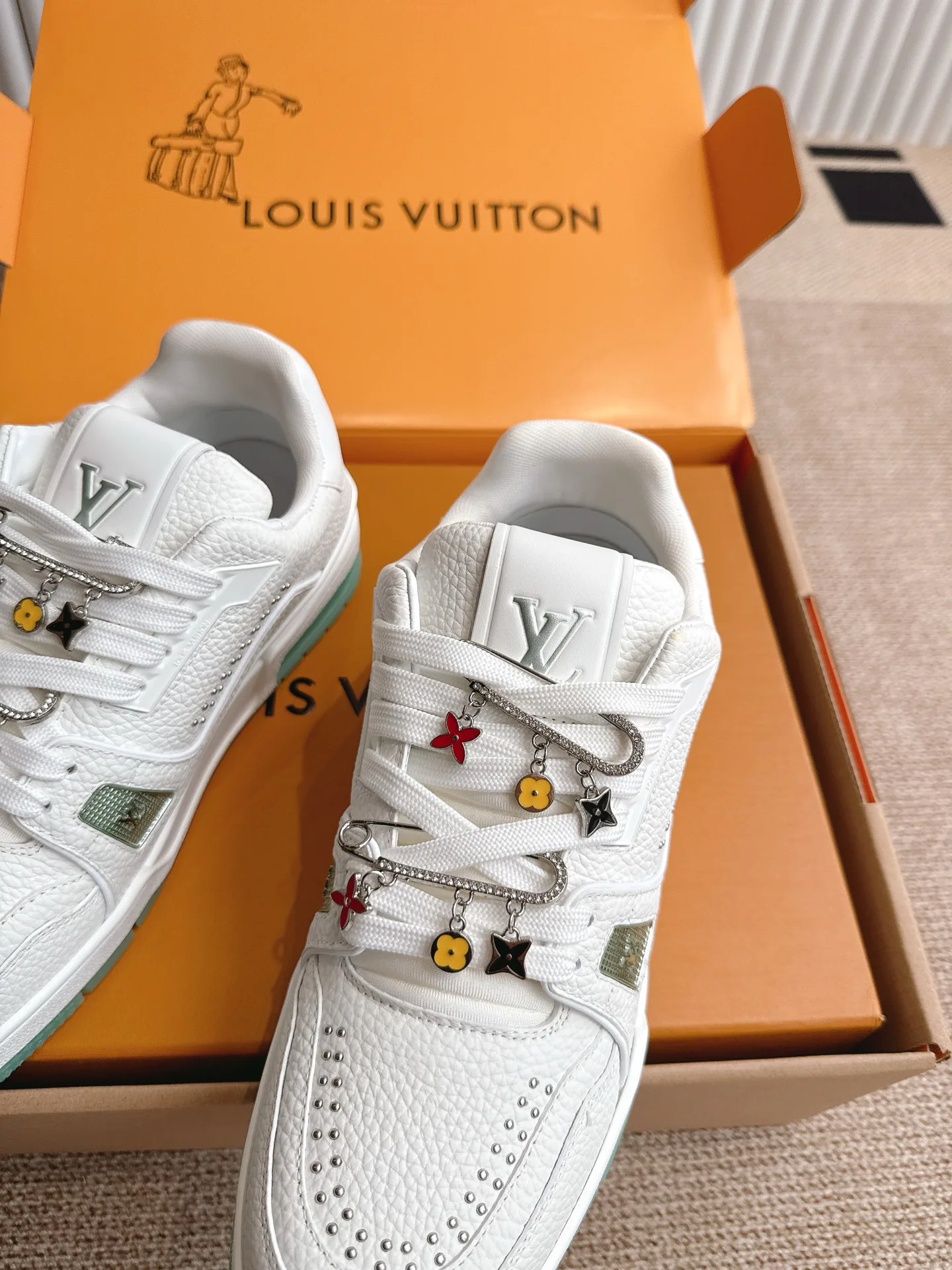Кроссовки Женские Louis Vuitton 4726898