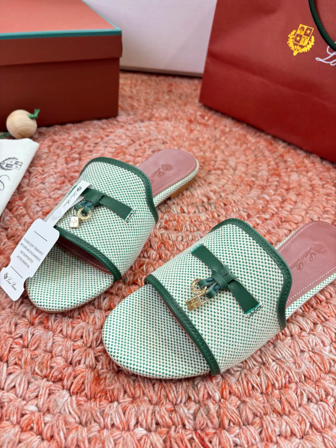 Шлепанцы Женские Loro Piana 11745830