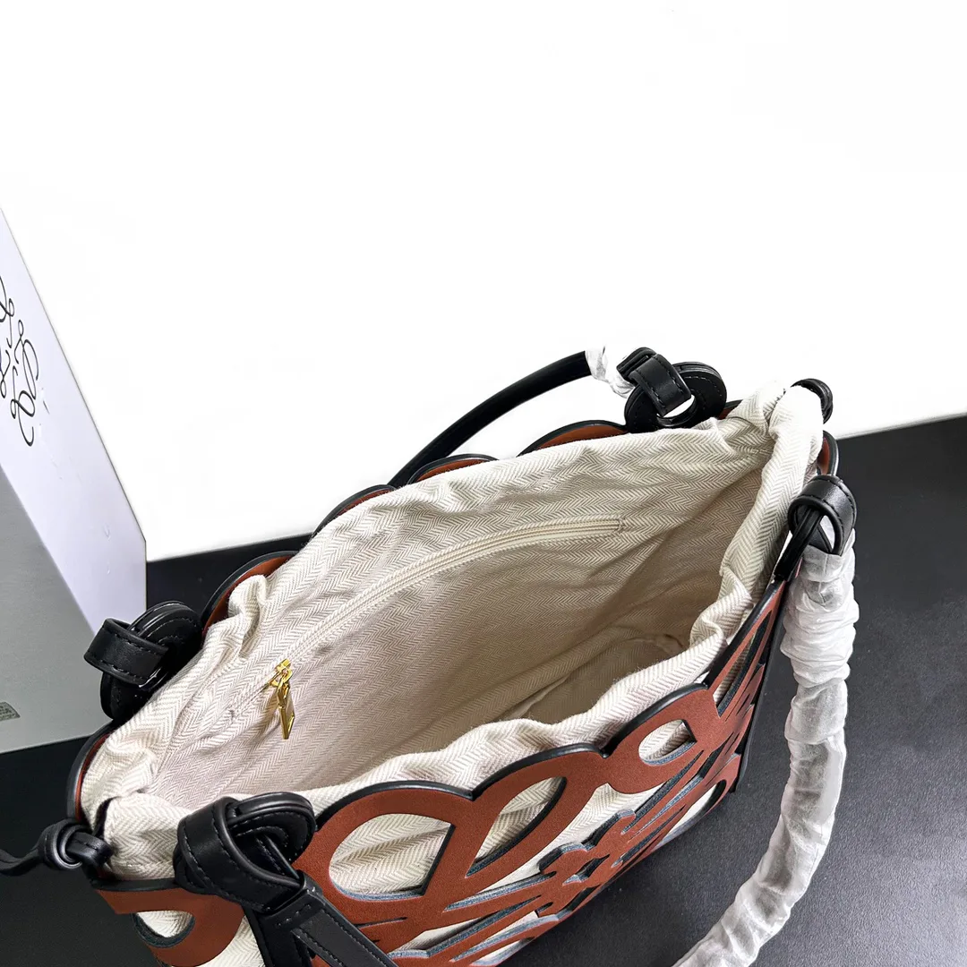 Классические Сумки Женские Loewe 12669082