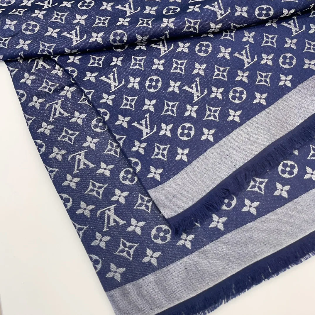 Шарфы Louis Vuitton 17826484