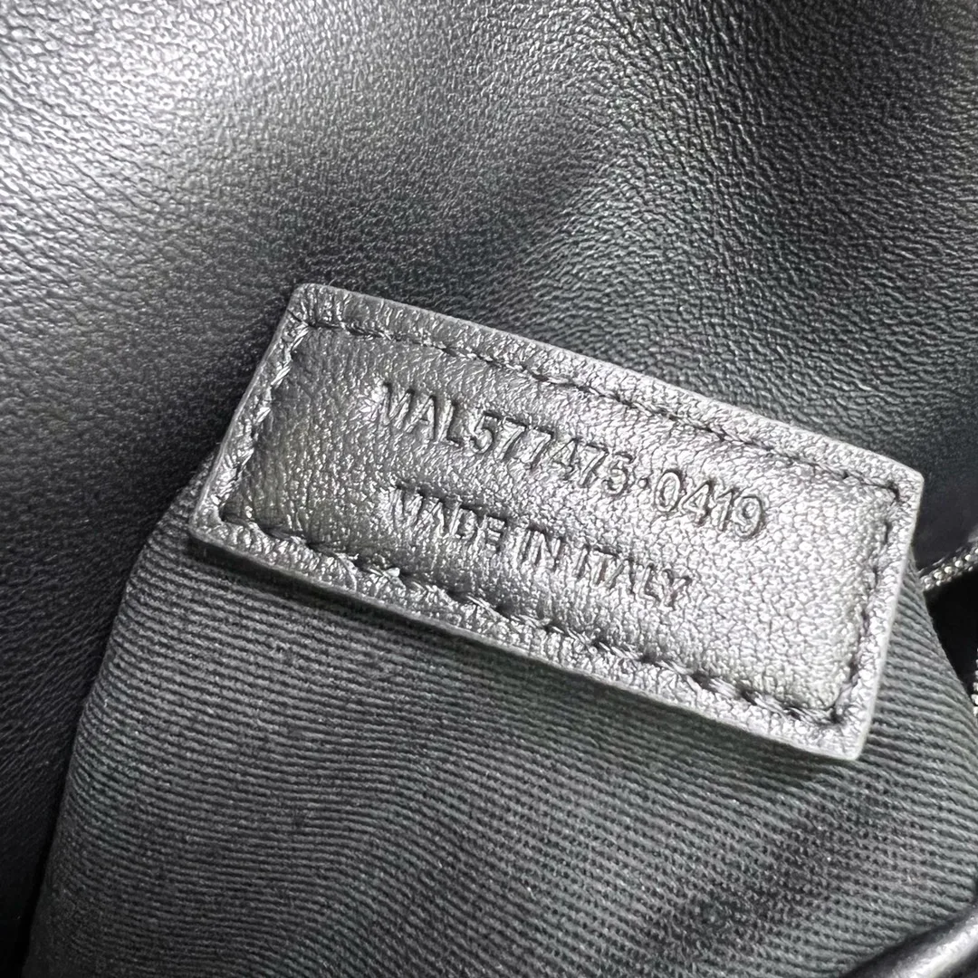 Классические Сумки Женские Saint Laurent 11664898