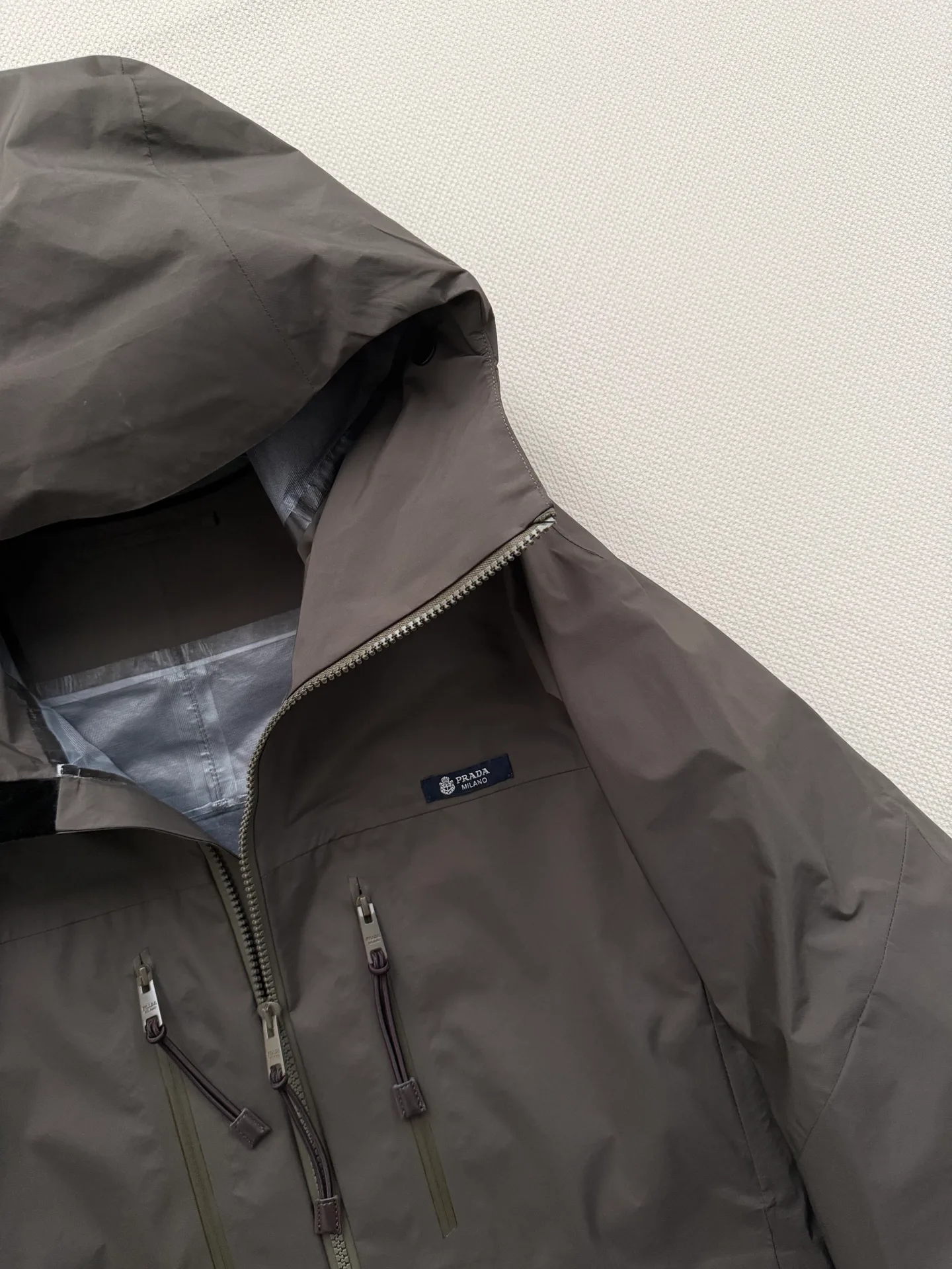 Куртки И Пуховики Женские Prada 11473462