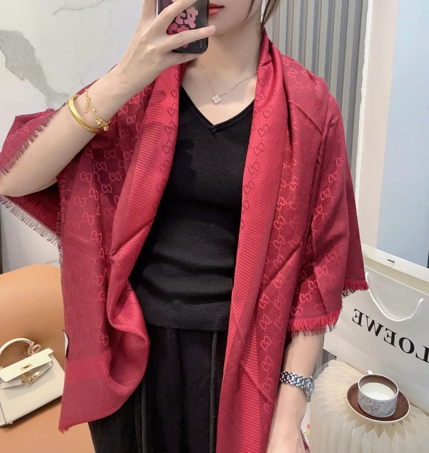 Шарфы Gucci 6483877