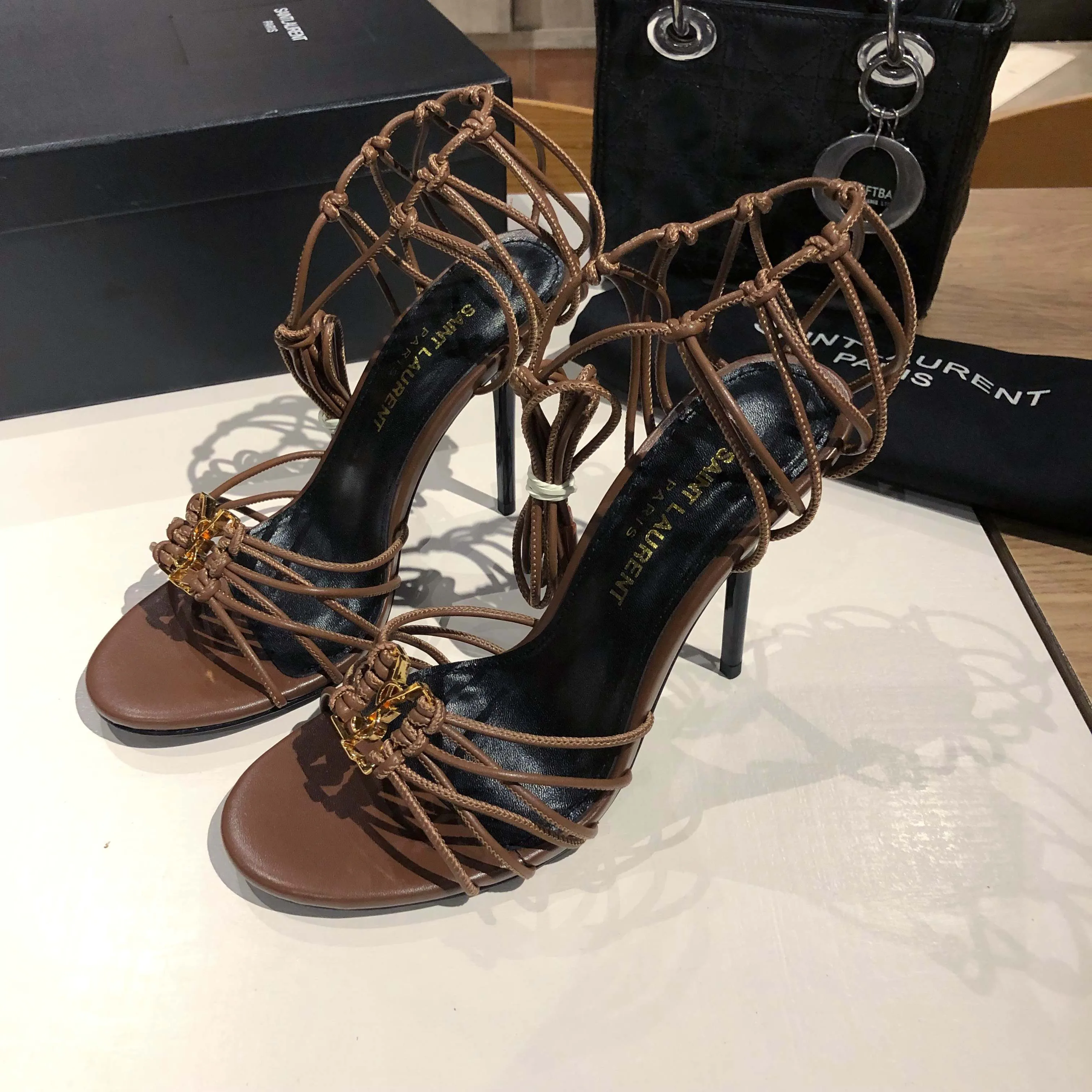 Босоножки Женские Saint Laurent 35776