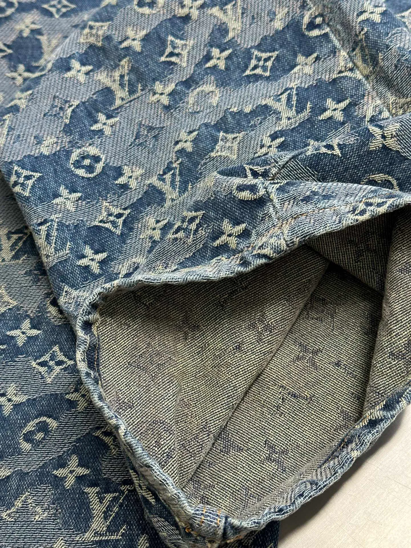 Джинсы Мужские Louis Vuitton 13225783