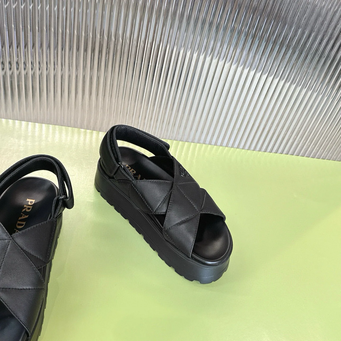 Сандалии Женские Prada 12821330