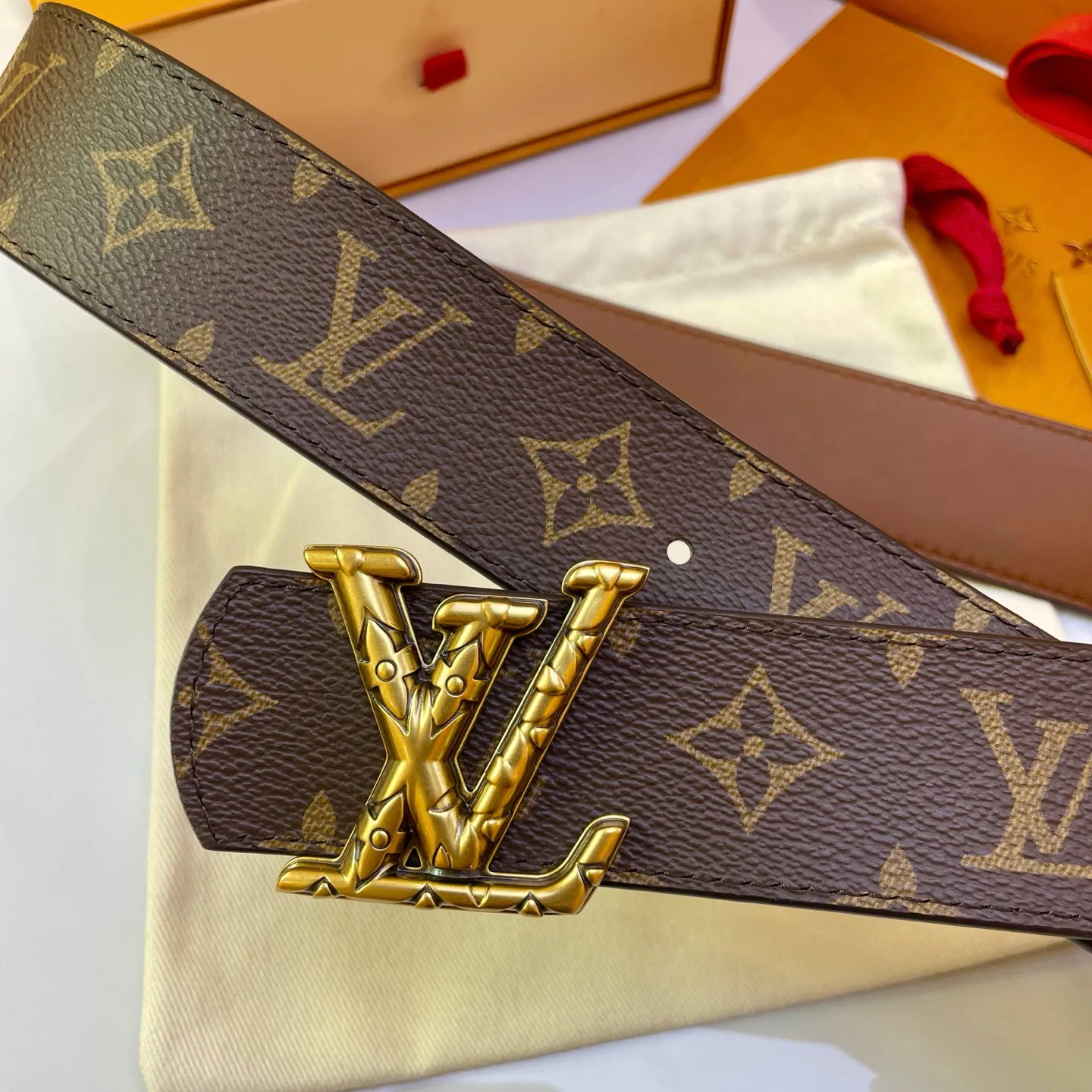 Ремни Louis Vuitton 11406578