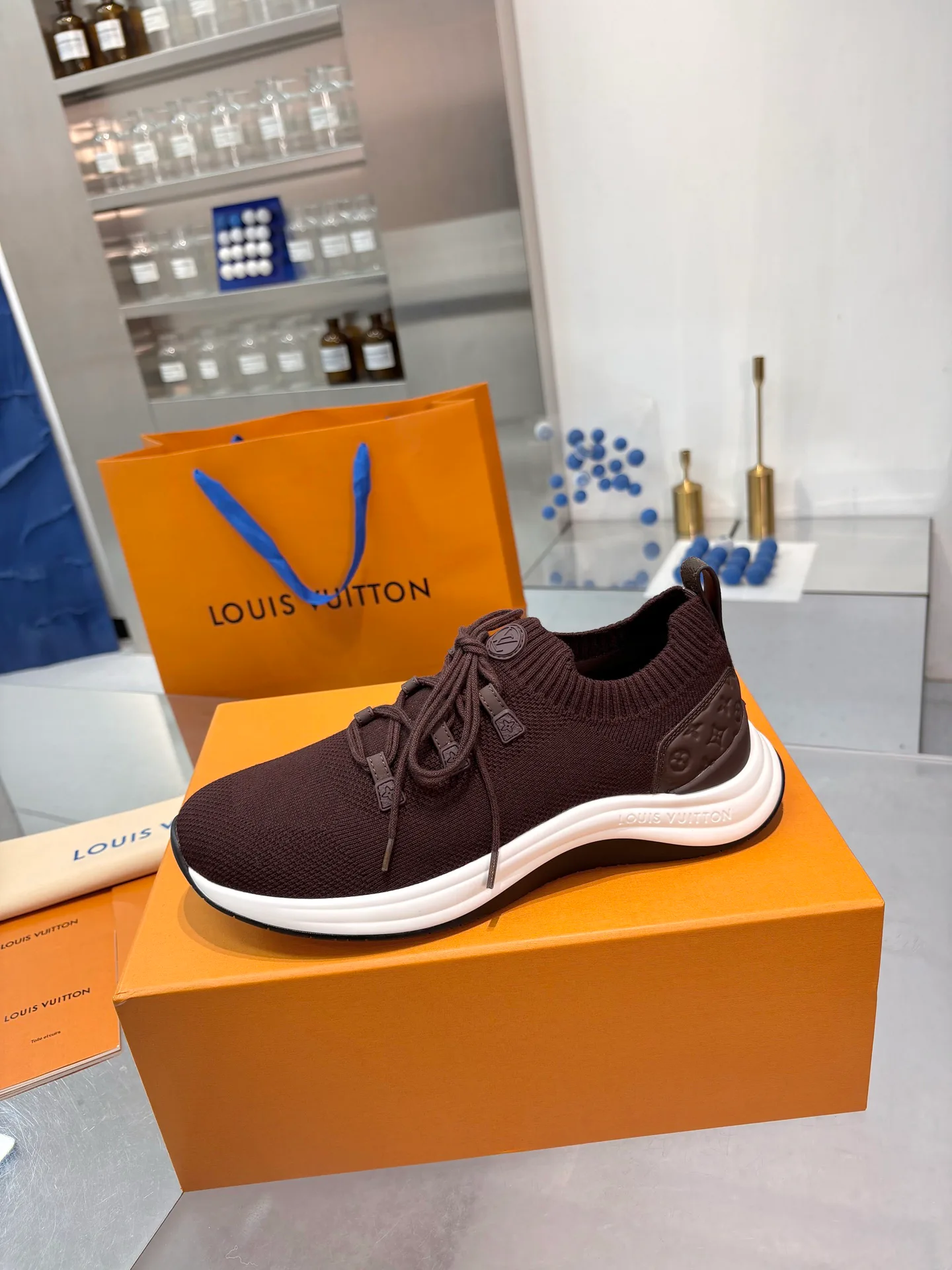 Кроссовки Женские Louis Vuitton 18055133
