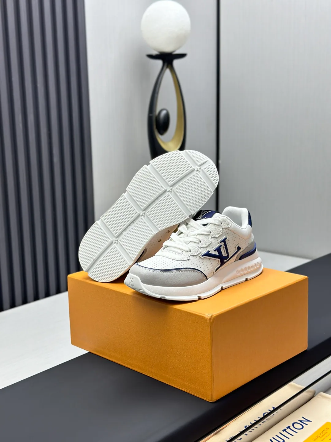 Кроссовки Мужские Louis Vuitton 168924