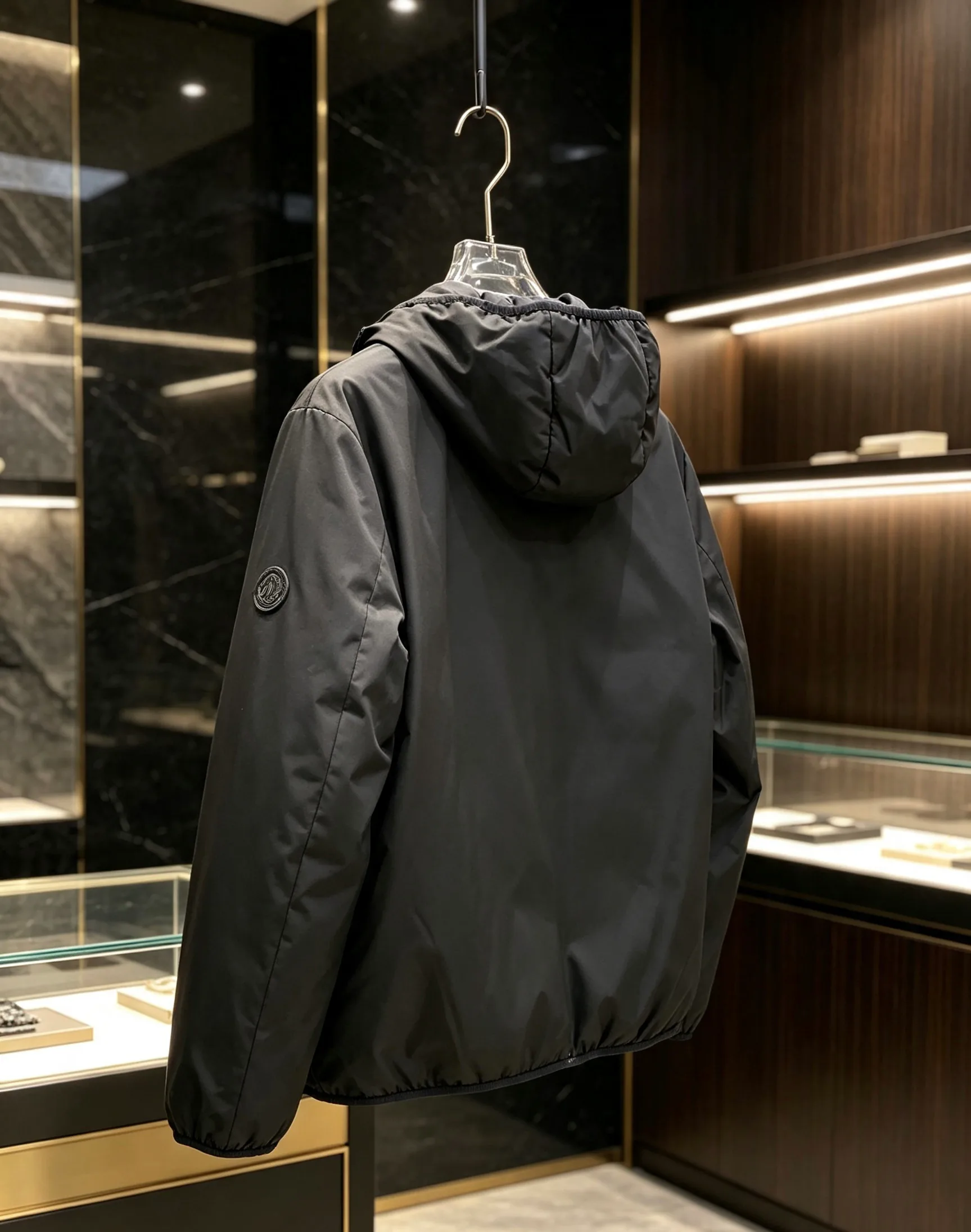 Куртки И Пуховики Женские Moncler 19044688
