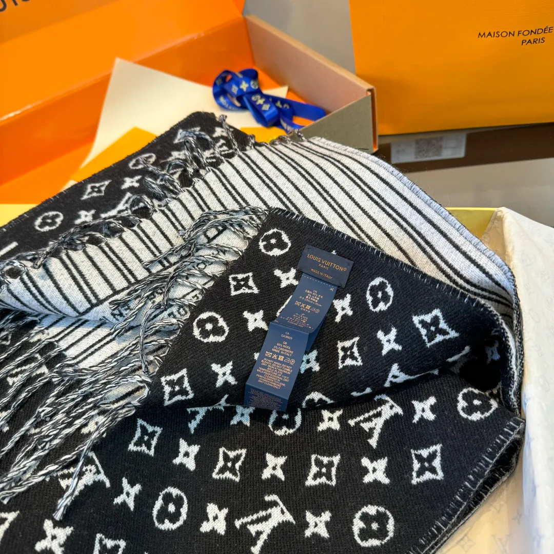 Шарфы Louis Vuitton 18003240