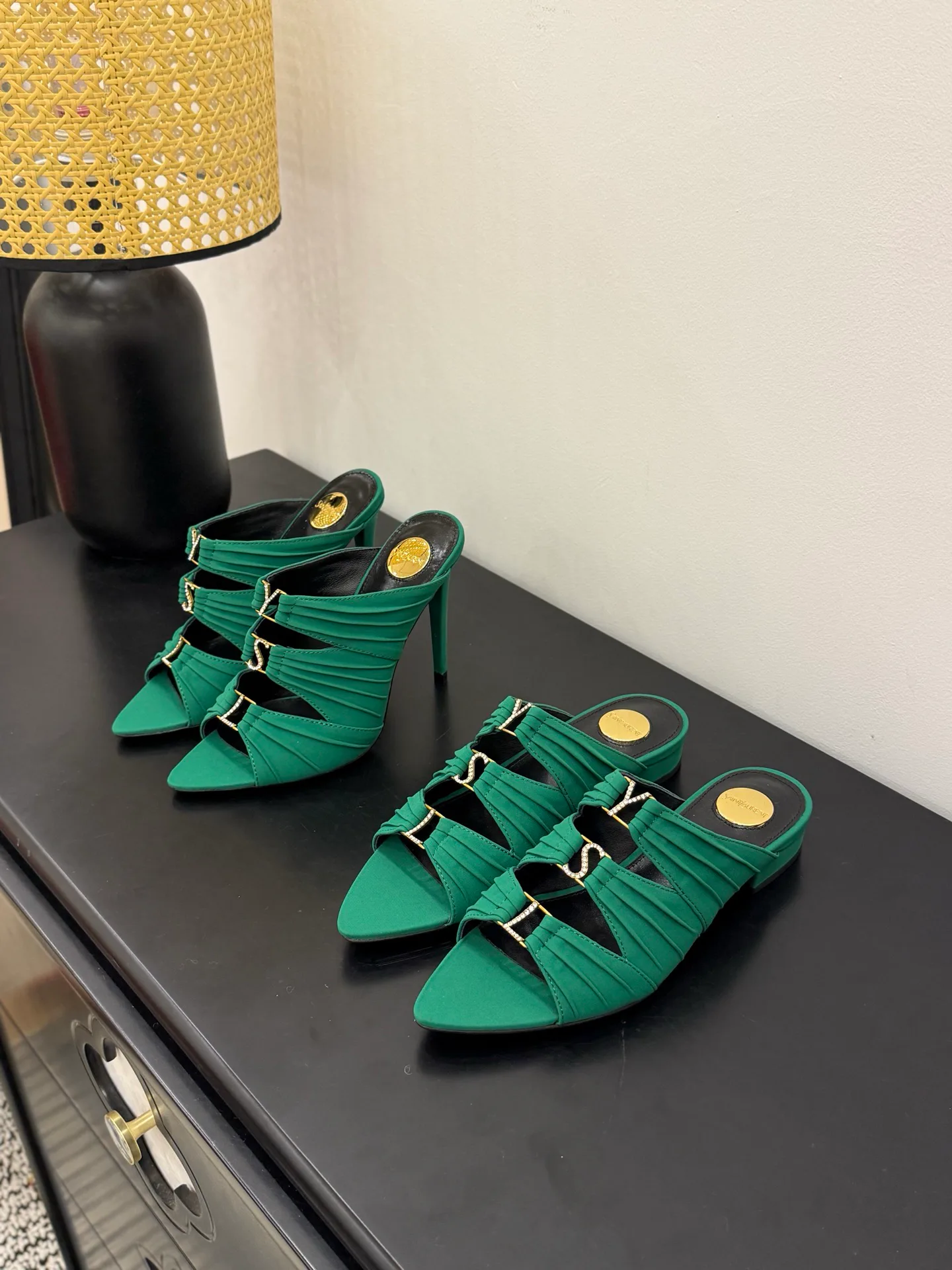 Босоножки Женские Saint Laurent 11739356