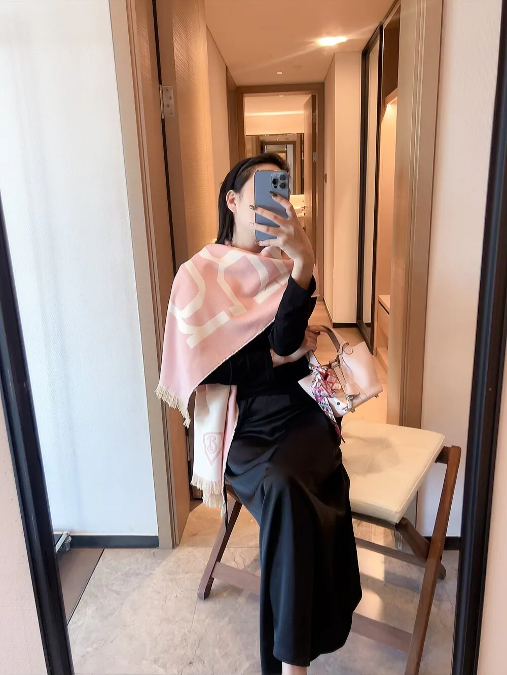 Шарфы Burberry 18002980