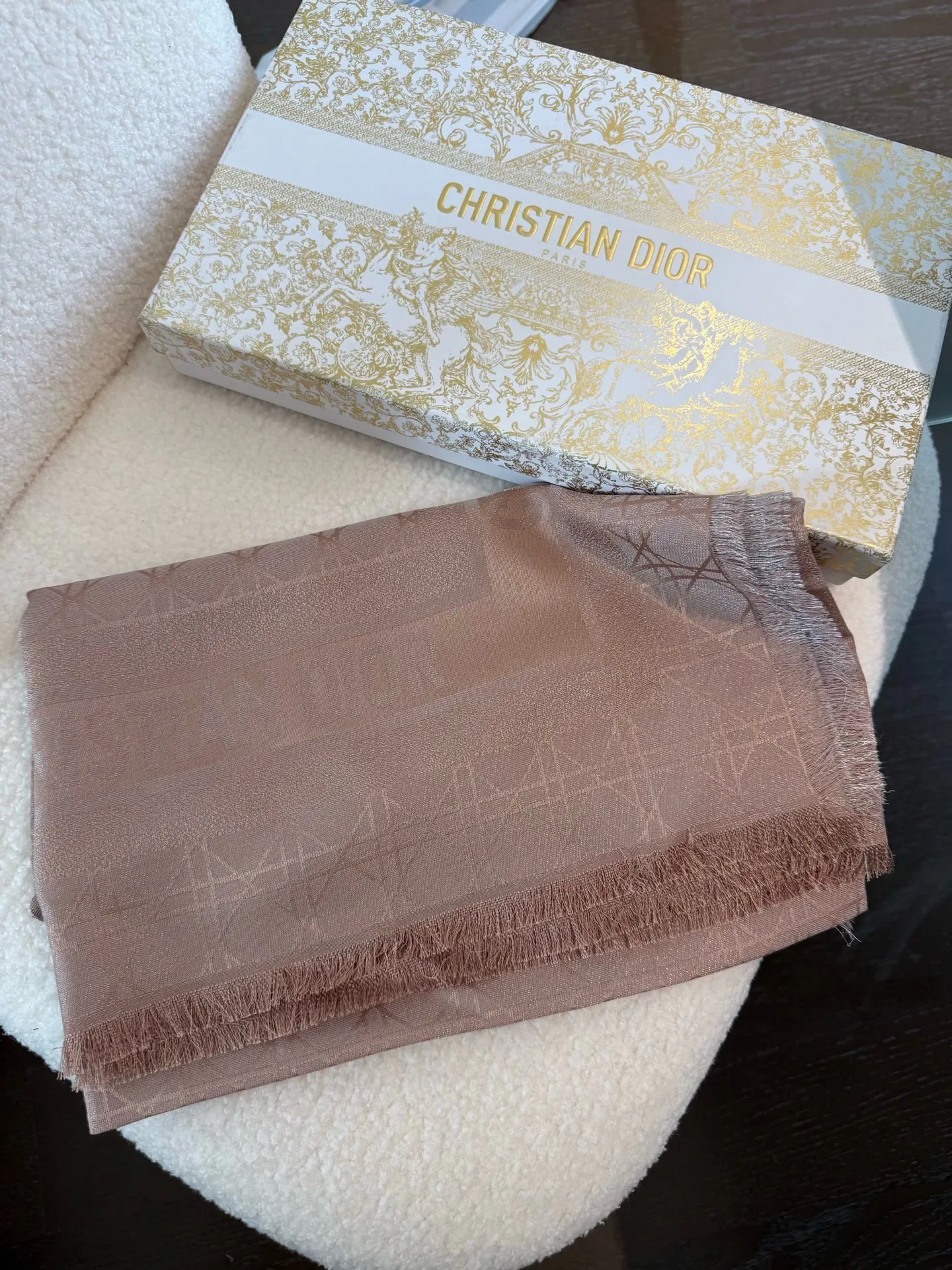 Шарфы Christian Dior 17448558