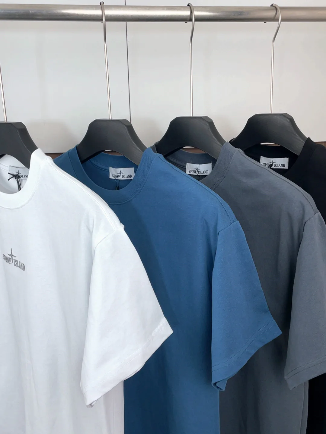 Футболки Женские Stone Island 1822683