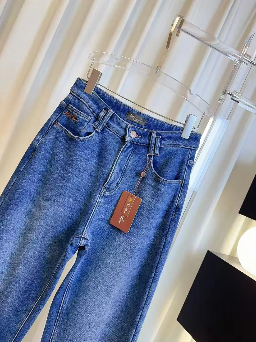 Джинсы Женские Loro Piana 792101