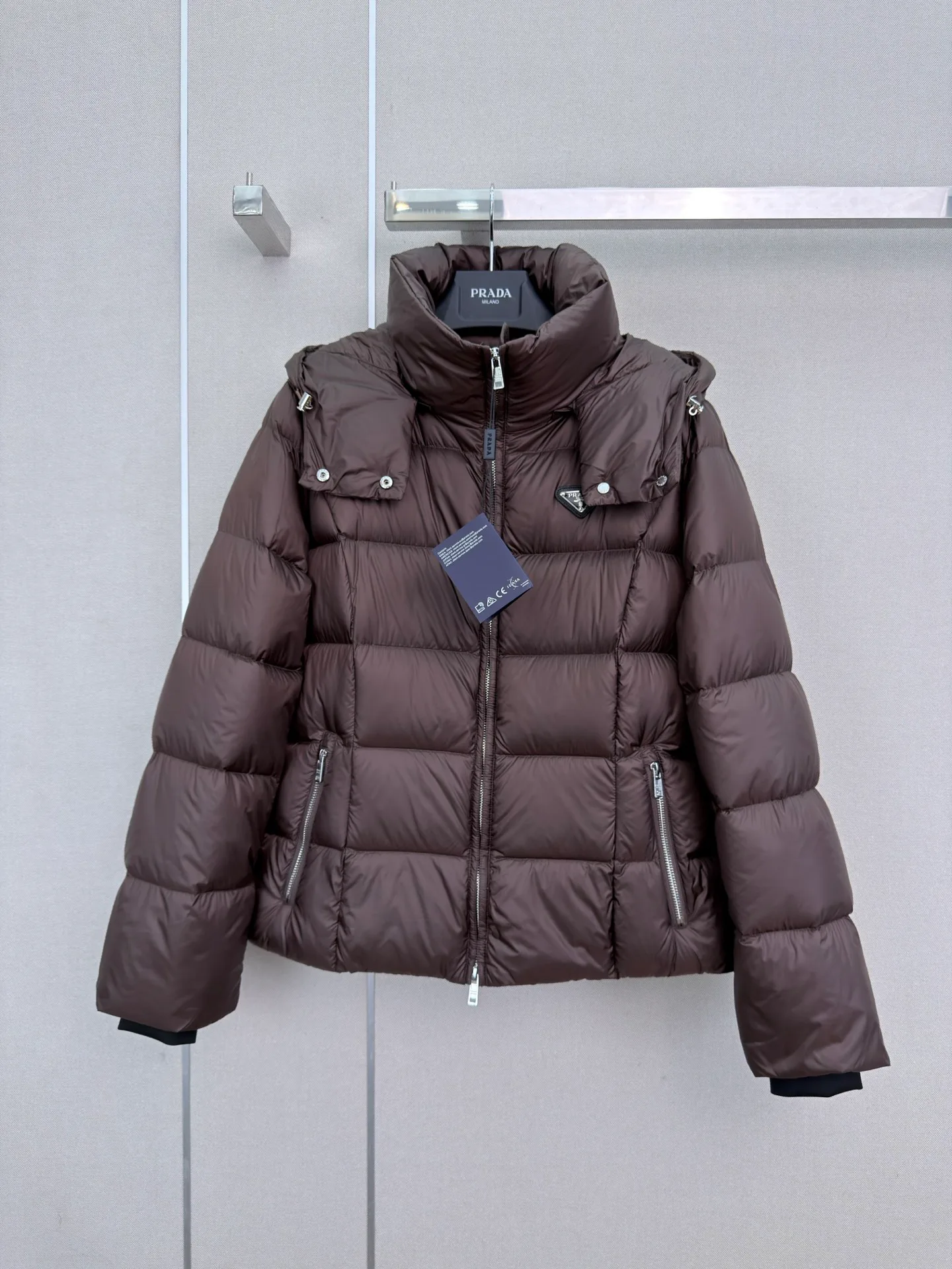 Куртки И Пуховики Женские Prada 18185813