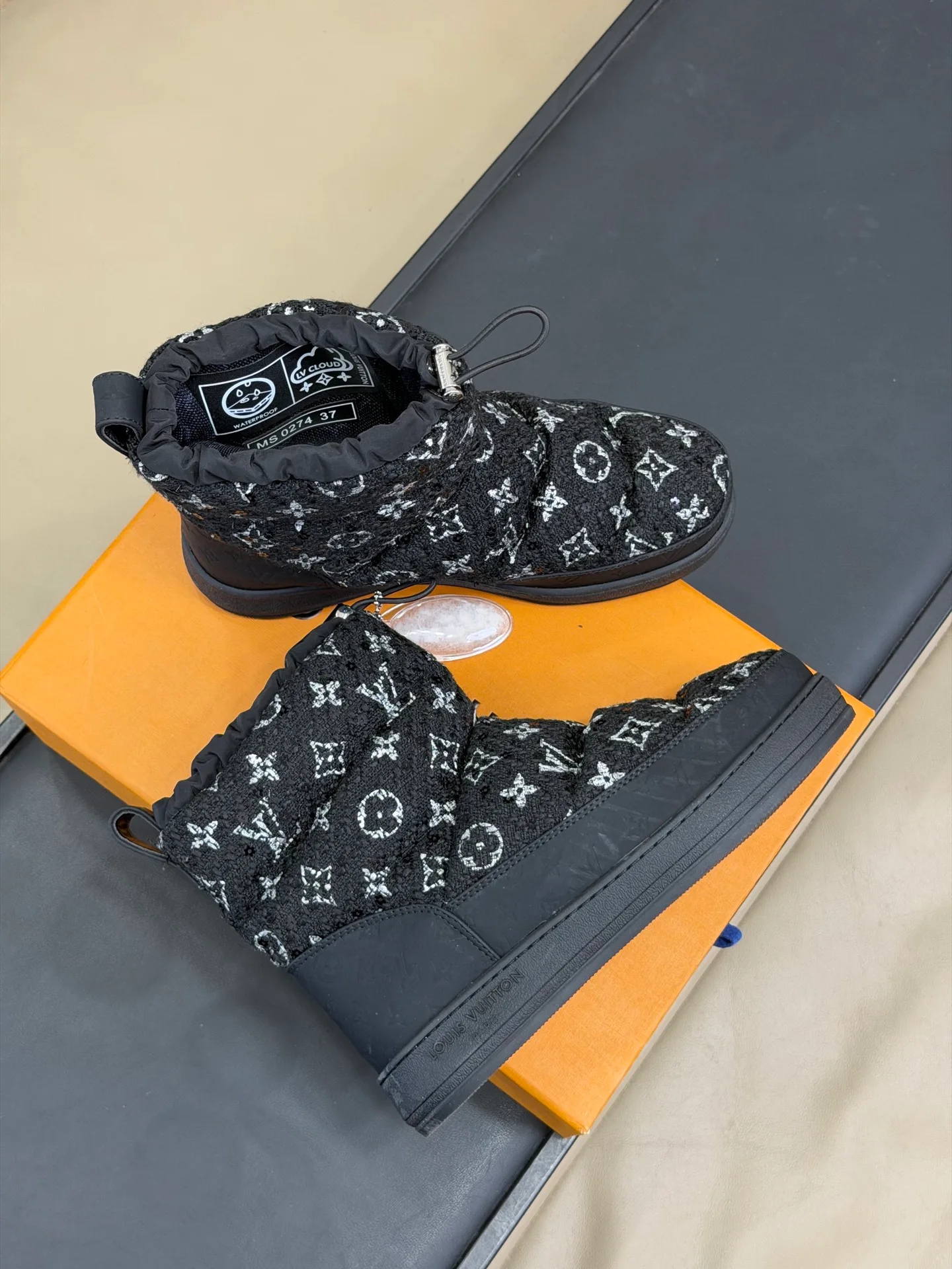 Угги Женские Louis Vuitton 18498044