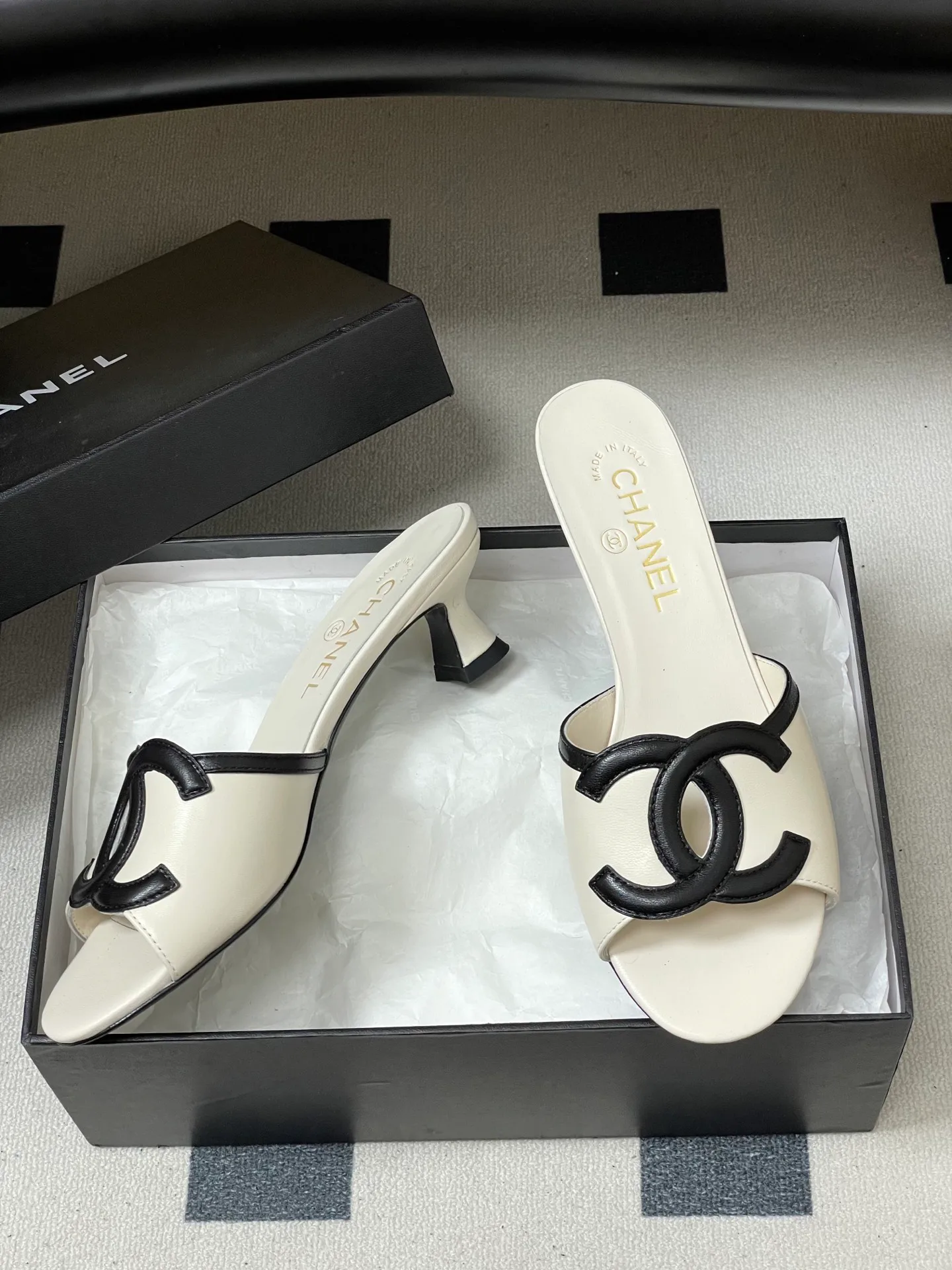 Босоножки Женские Chanel 11627620