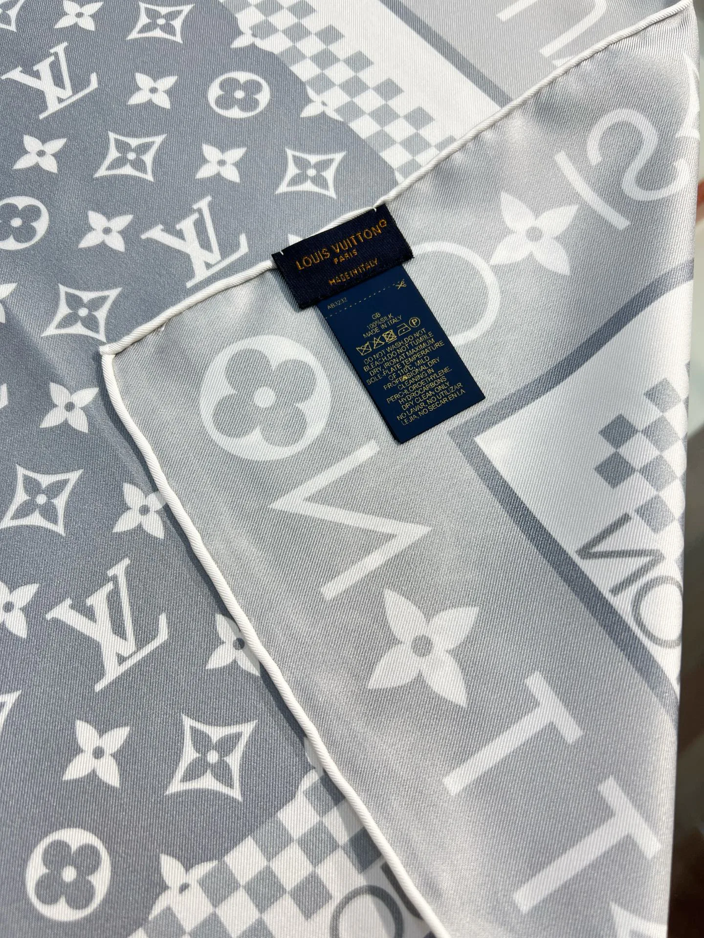 Платки Louis Vuitton 10644108