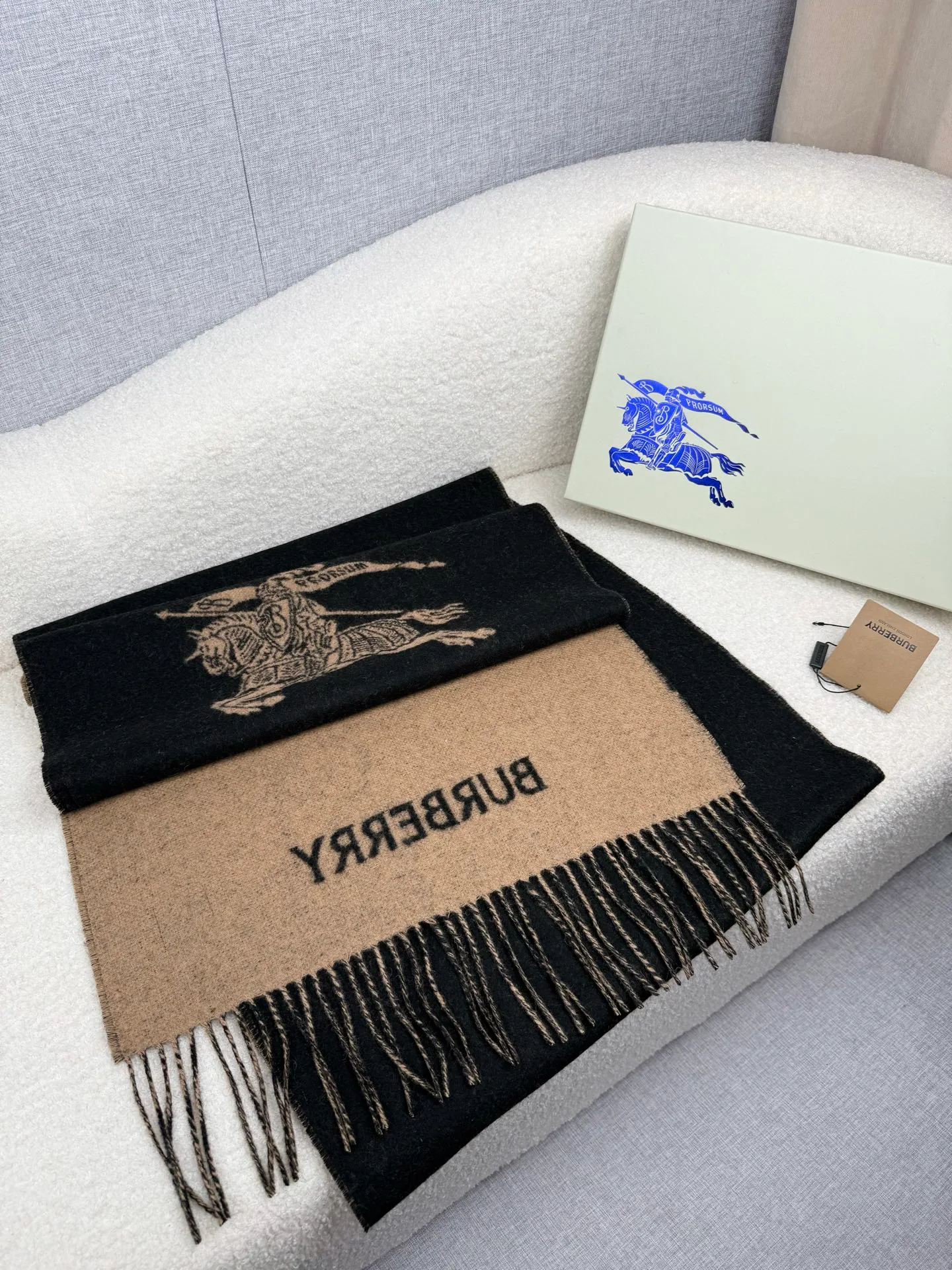 Шарфы Burberry 692776