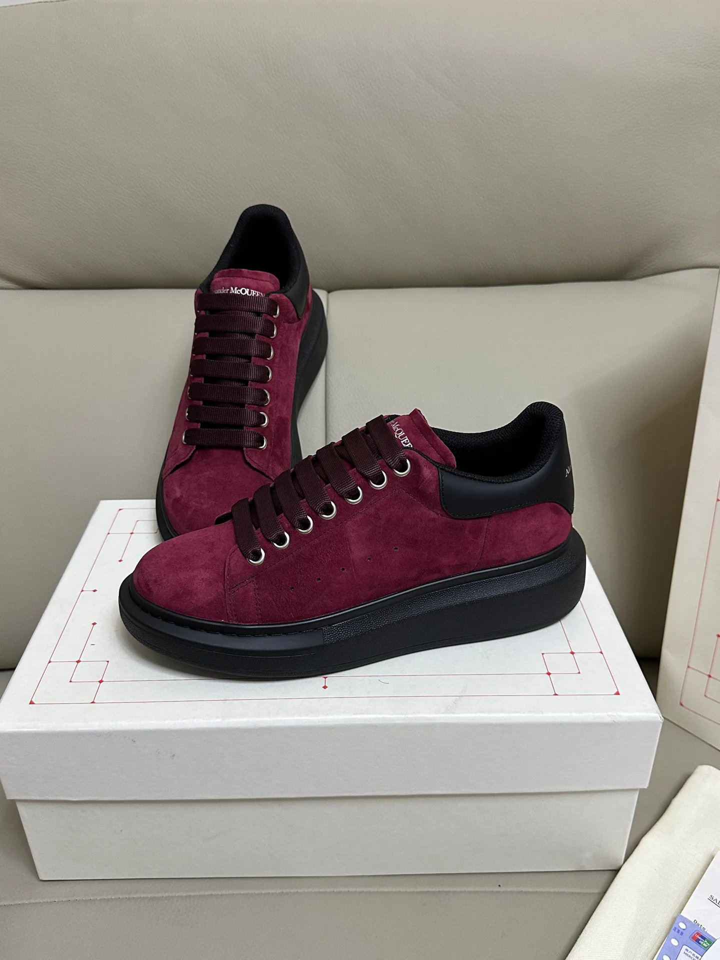 Кроссовки Женские Alexander Mcqueen 18465109