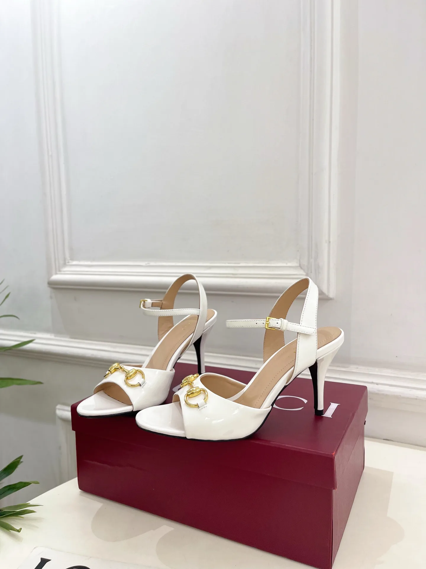 Босоножки Женские Gucci 13218186