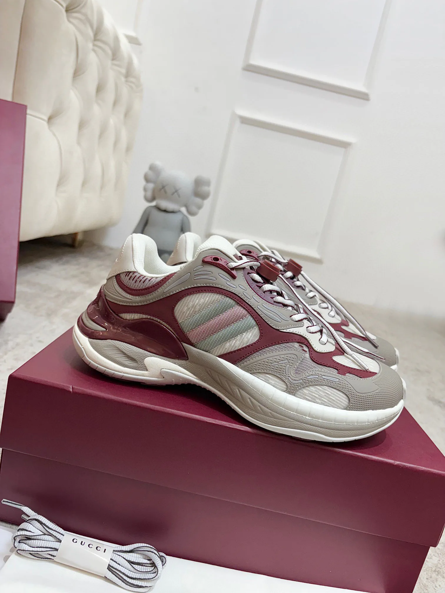 Кроссовки Женские Gucci 11918100