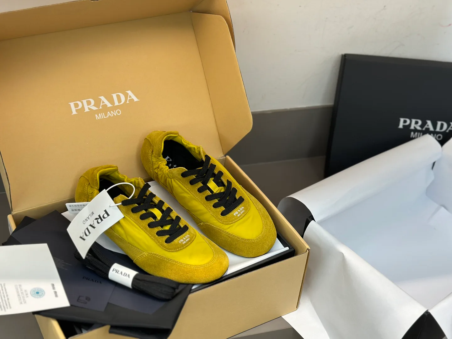 Кроссовки Женские Prada 11152977
