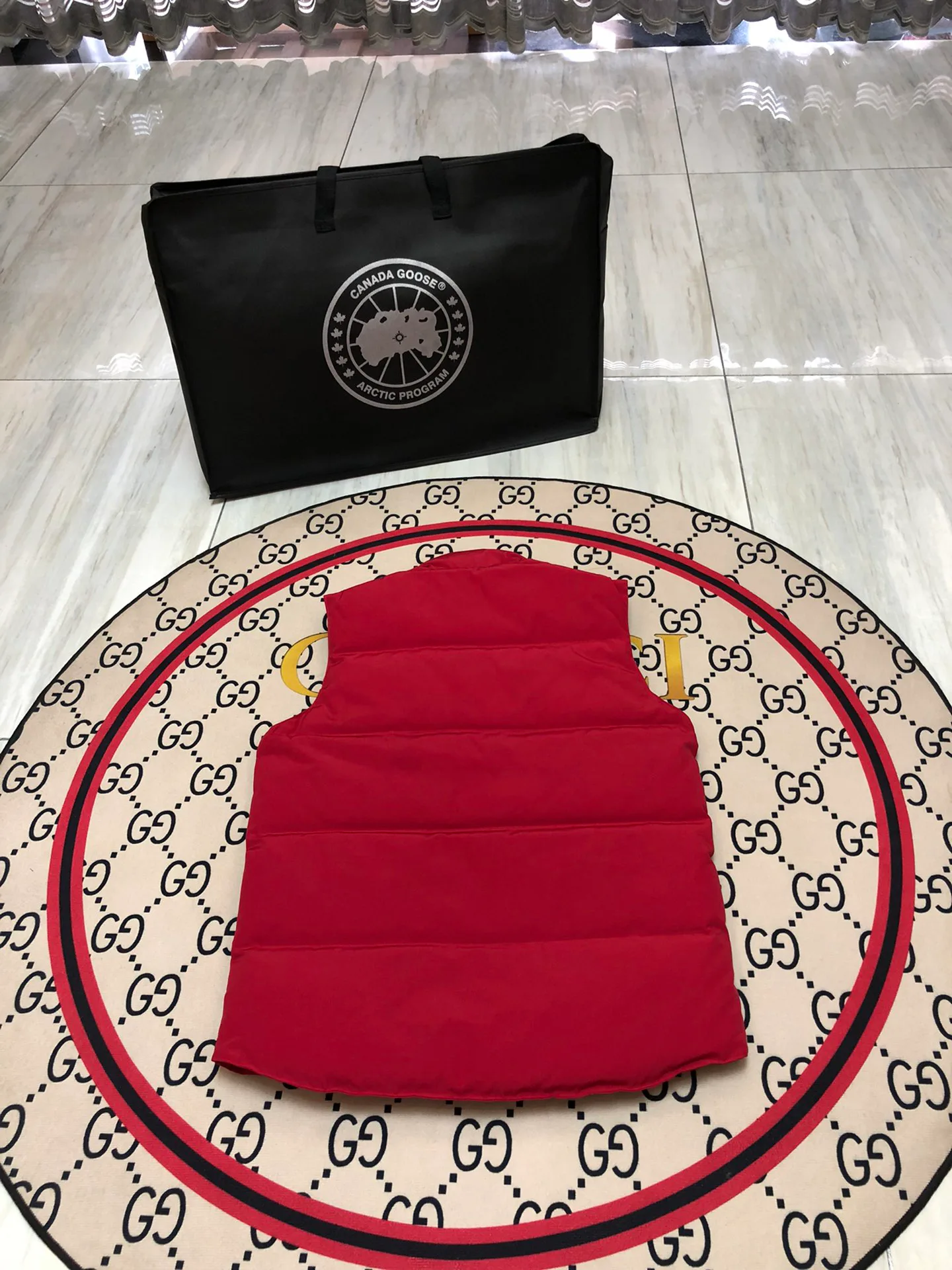 Жилеты Женские Canada Goose 1294362