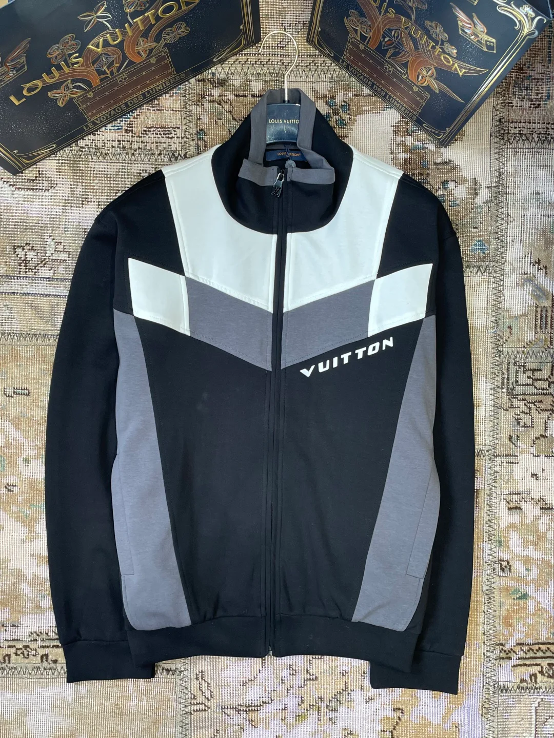Куртки И Пуховики Мужские Louis Vuitton 5877493
