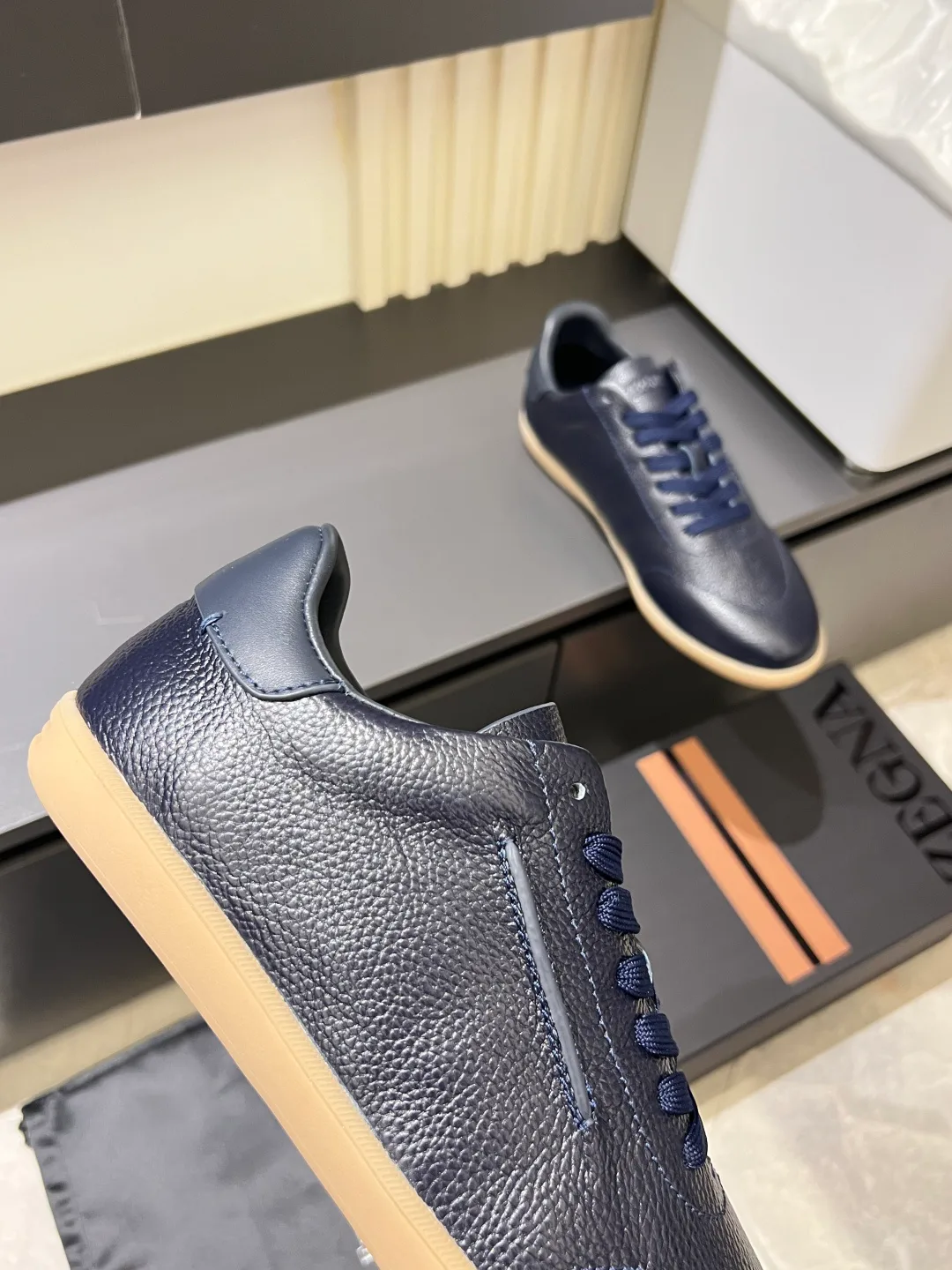 Кроссовки Женские Zegna 18514877