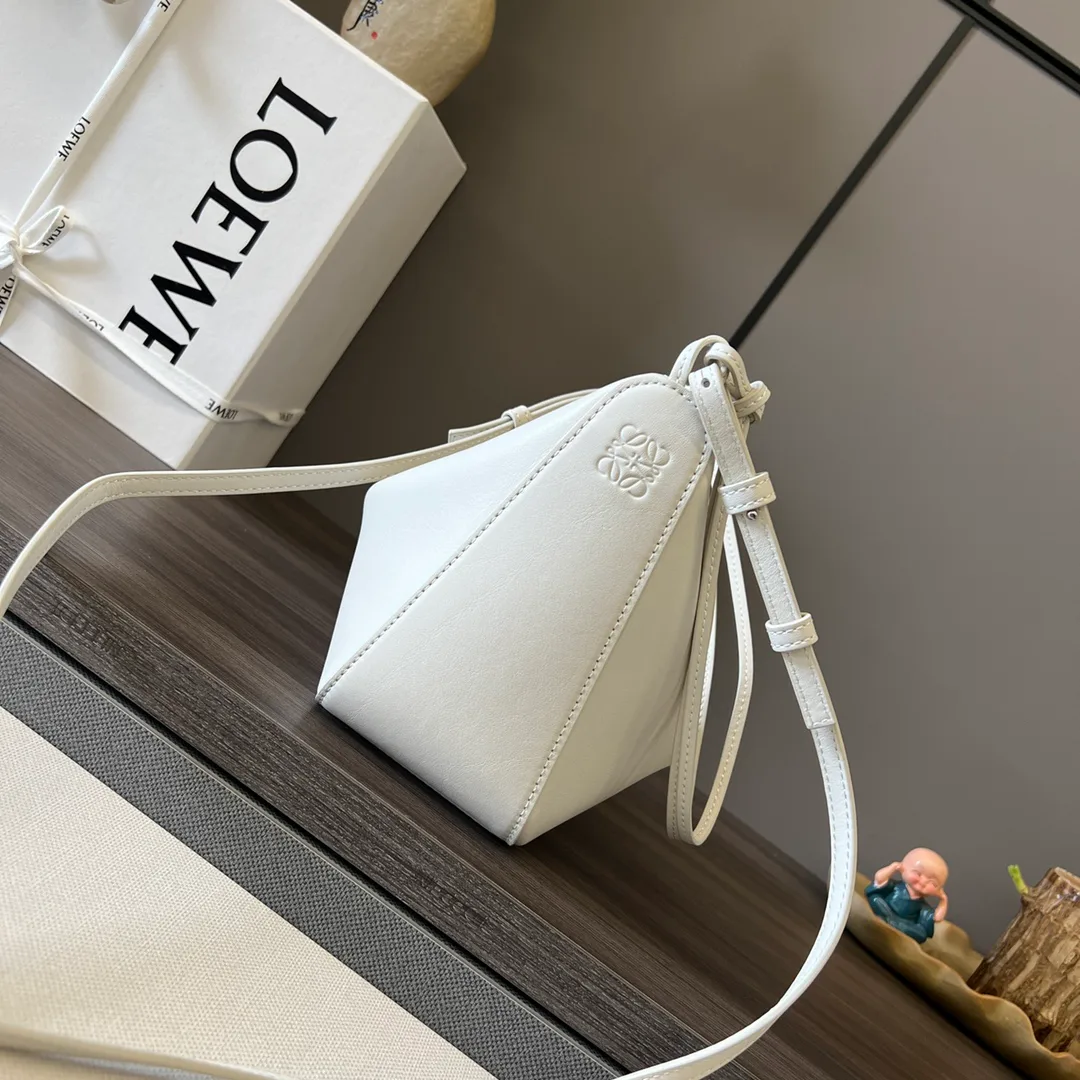 Классические Сумки Женские Loewe 11513529