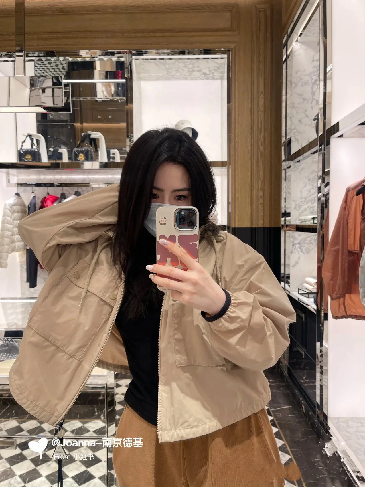 Куртки И Пуховики Женские Moncler 18401518