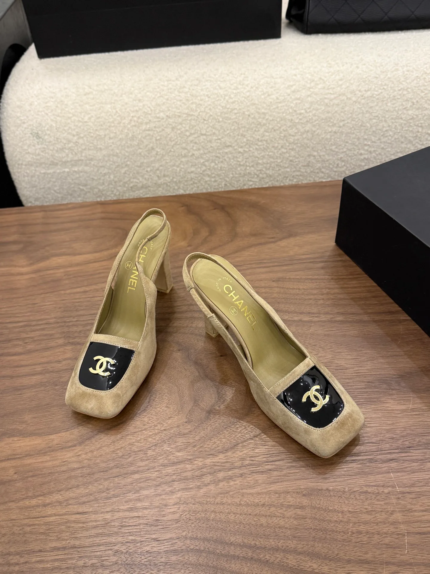 Туфли Женские Chanel 19583446