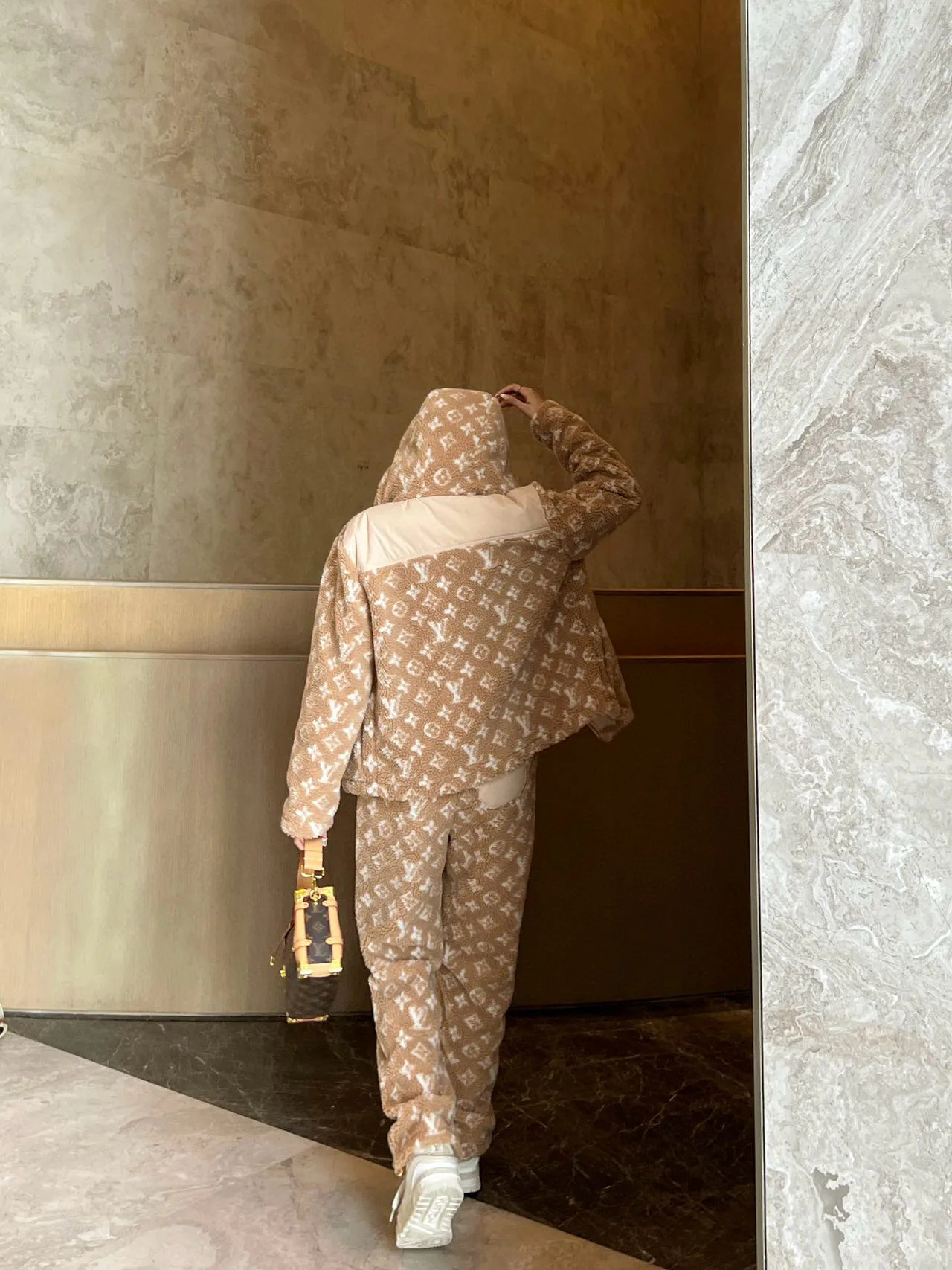 Костюмы Женские Louis Vuitton 373689