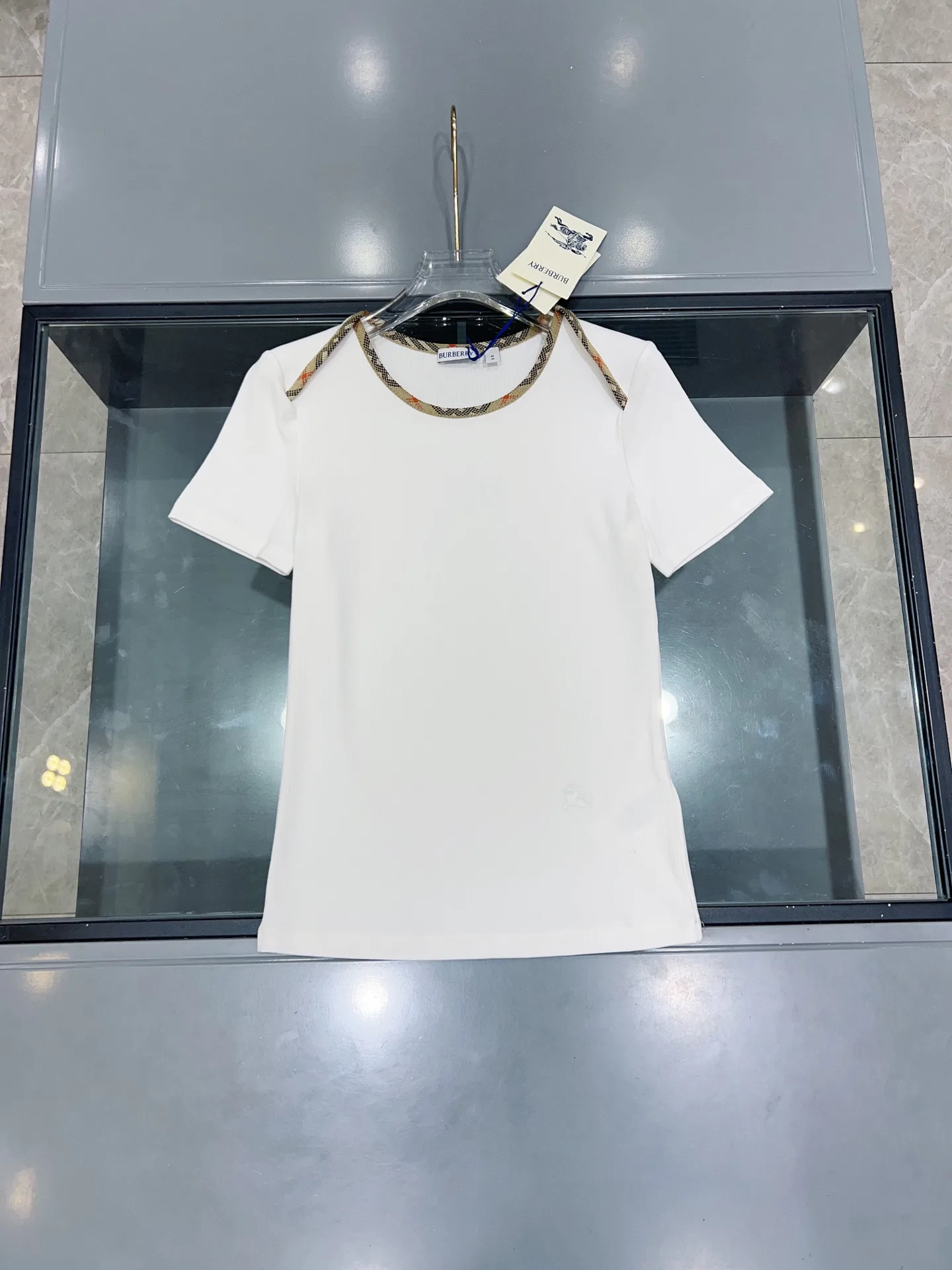 Футболки Женские Burberry 12729613