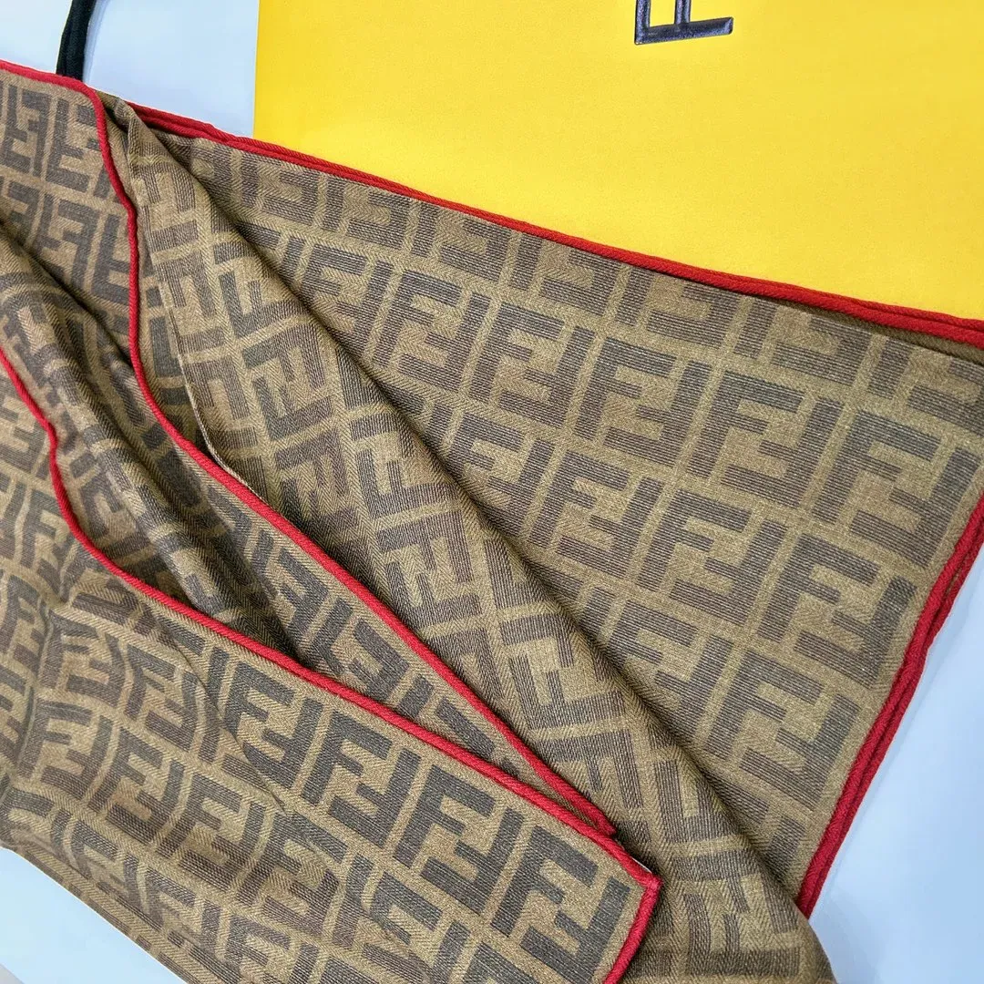 Шарфы Fendi 397375