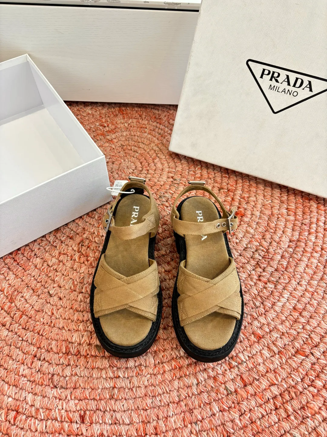 Сандалии Женские Prada 11410365