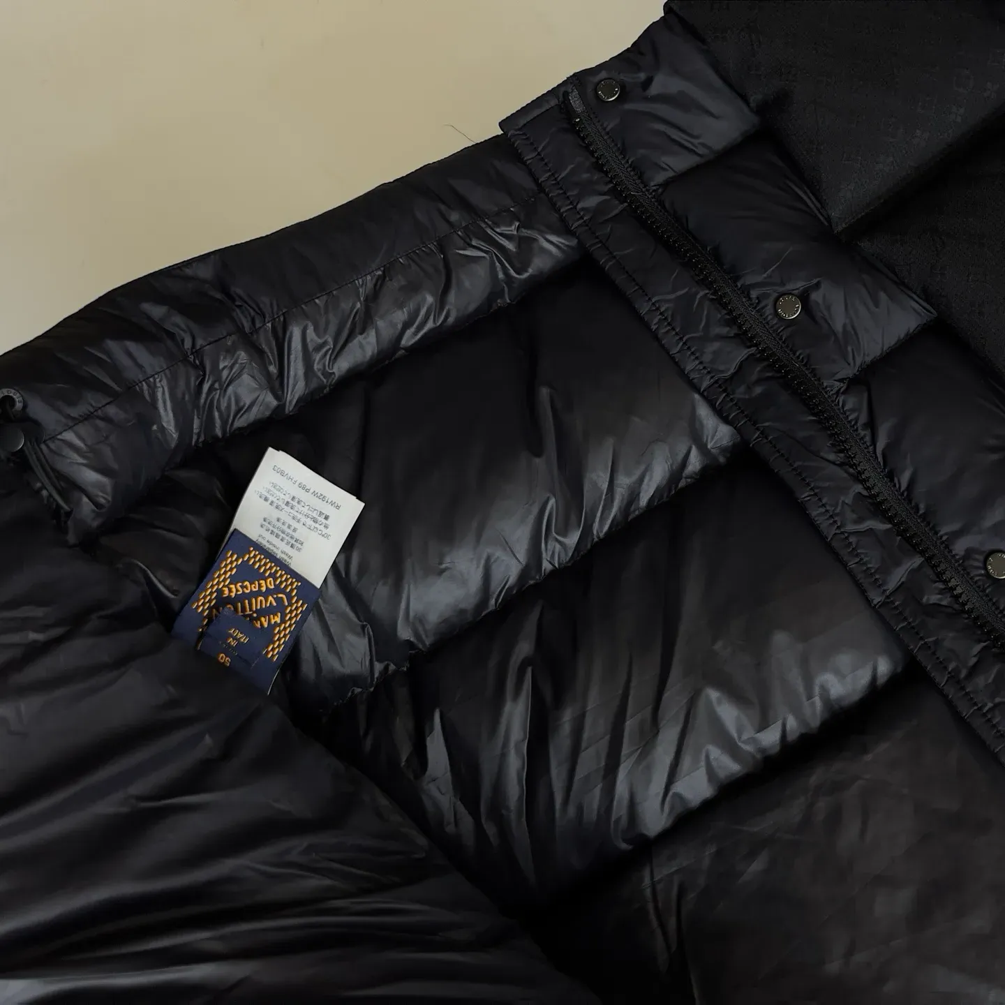 Куртки Женские Louis Vuitton 303072