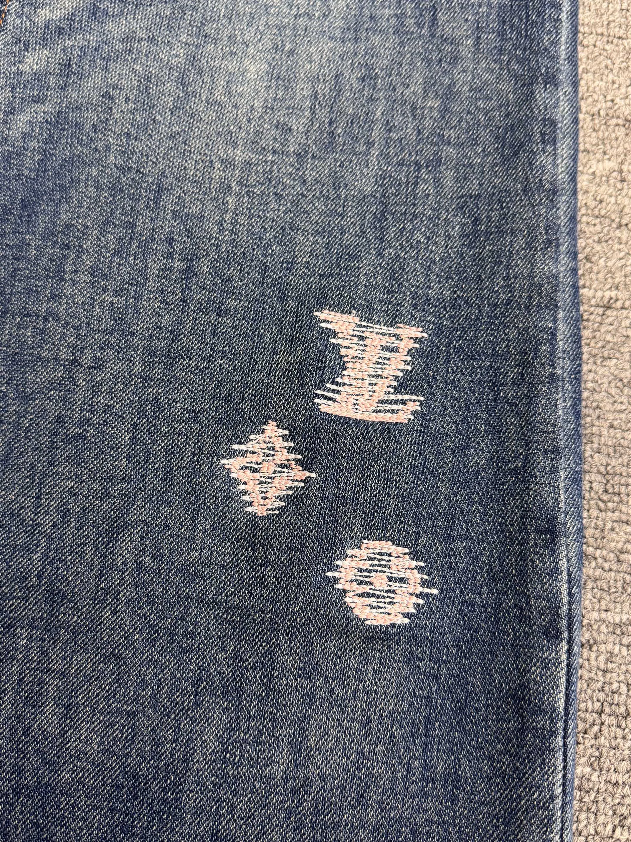 Джинсы Женские Louis Vuitton 18779081