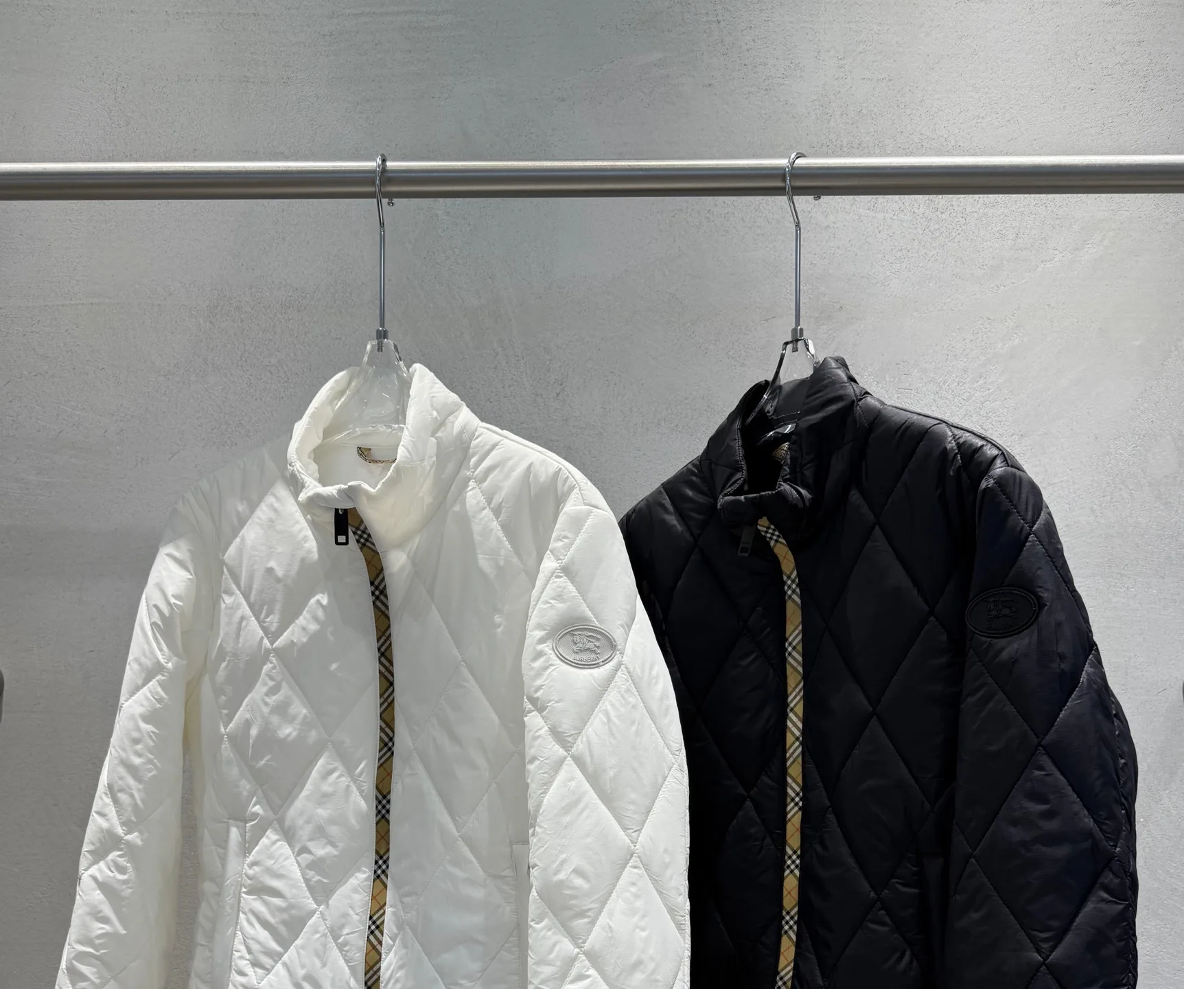 Куртки И Пуховики Женские Burberry 19836134