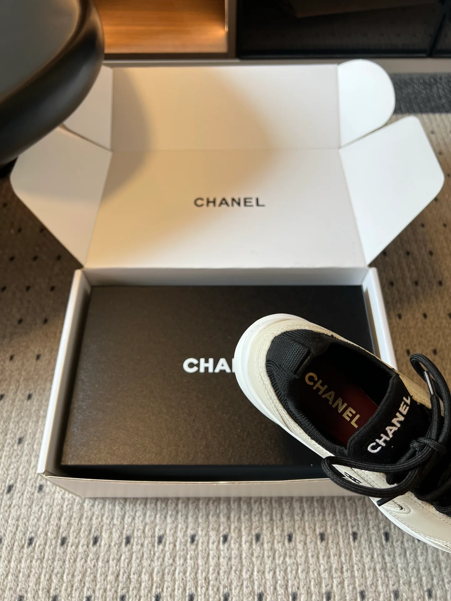 Кроссовки Женские Chanel 17793451
