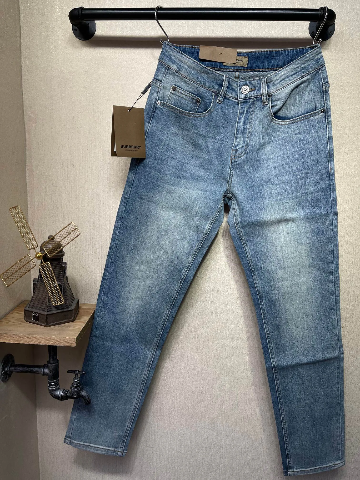 Джинсы Мужские Burberry 12551772