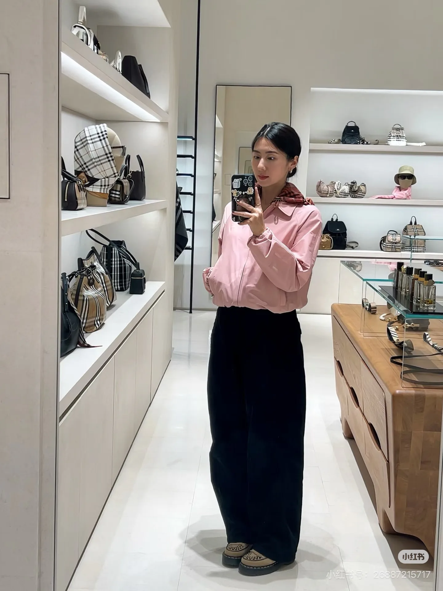 Куртки И Пуховики Женские Burberry 11747244