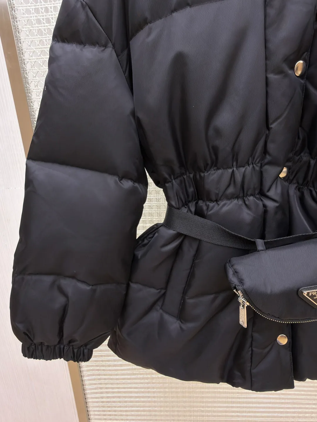 Куртки И Пуховики Женские Prada 18612862