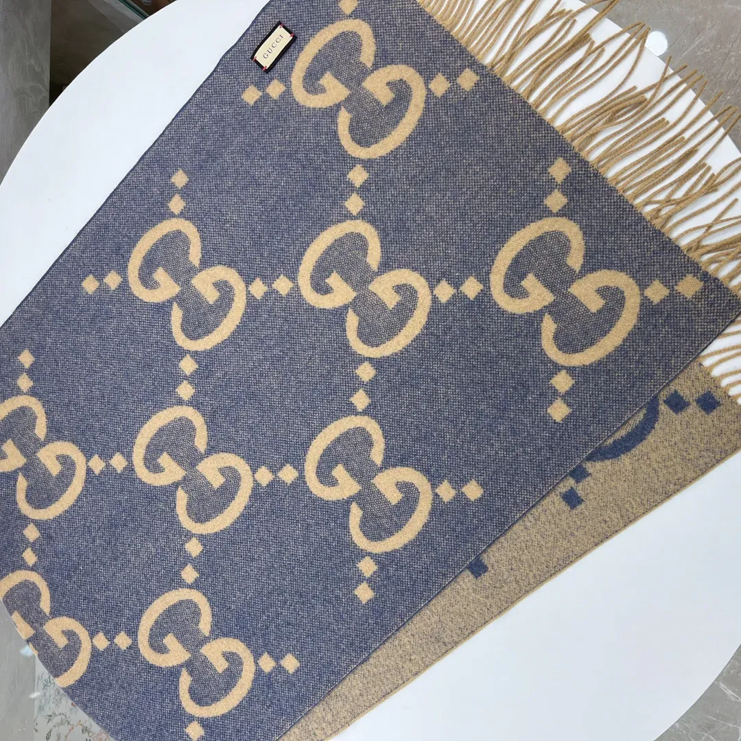 Шарфы Gucci 2642467