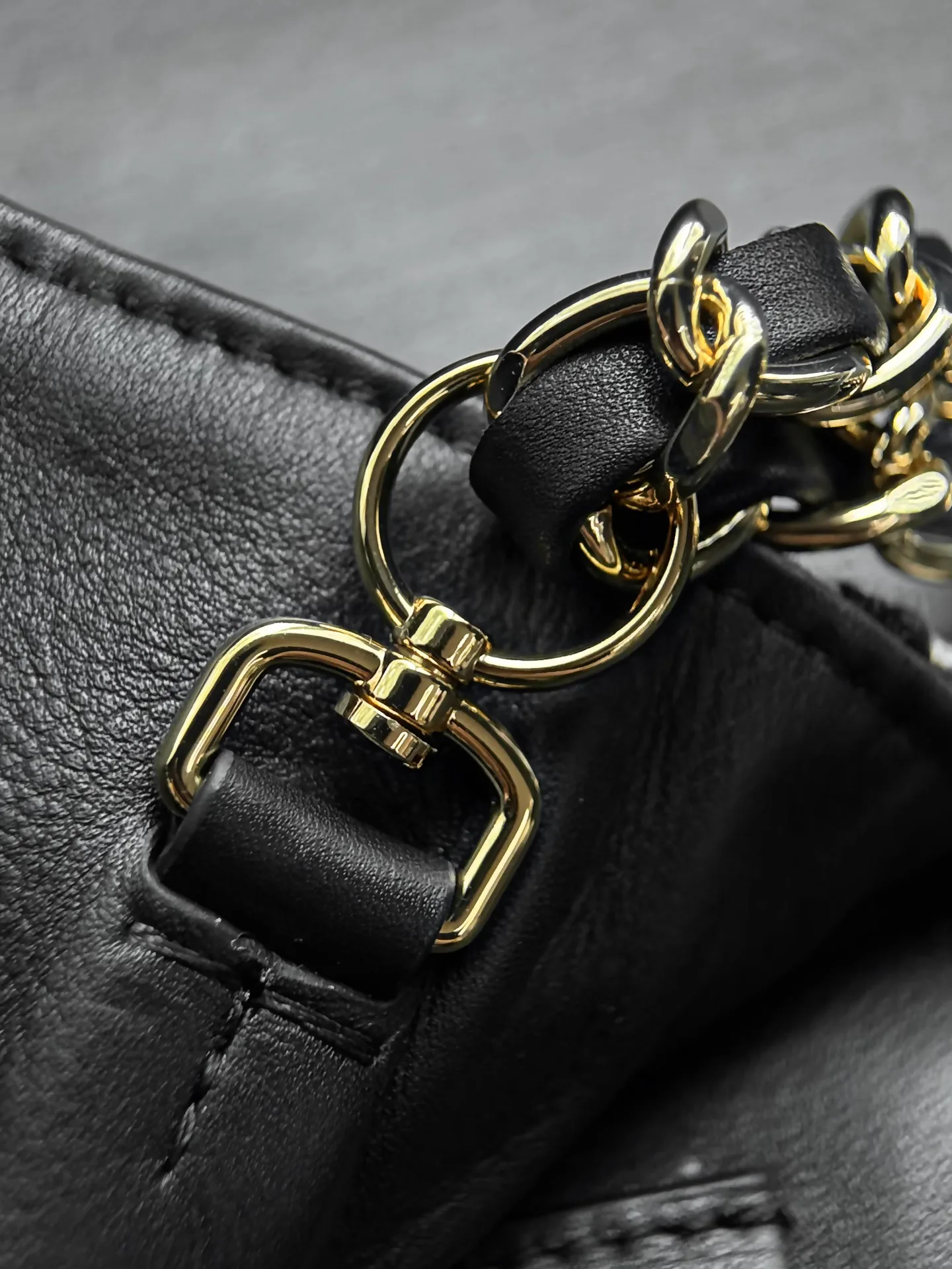 Классические Сумки Женские Chanel 18147992
