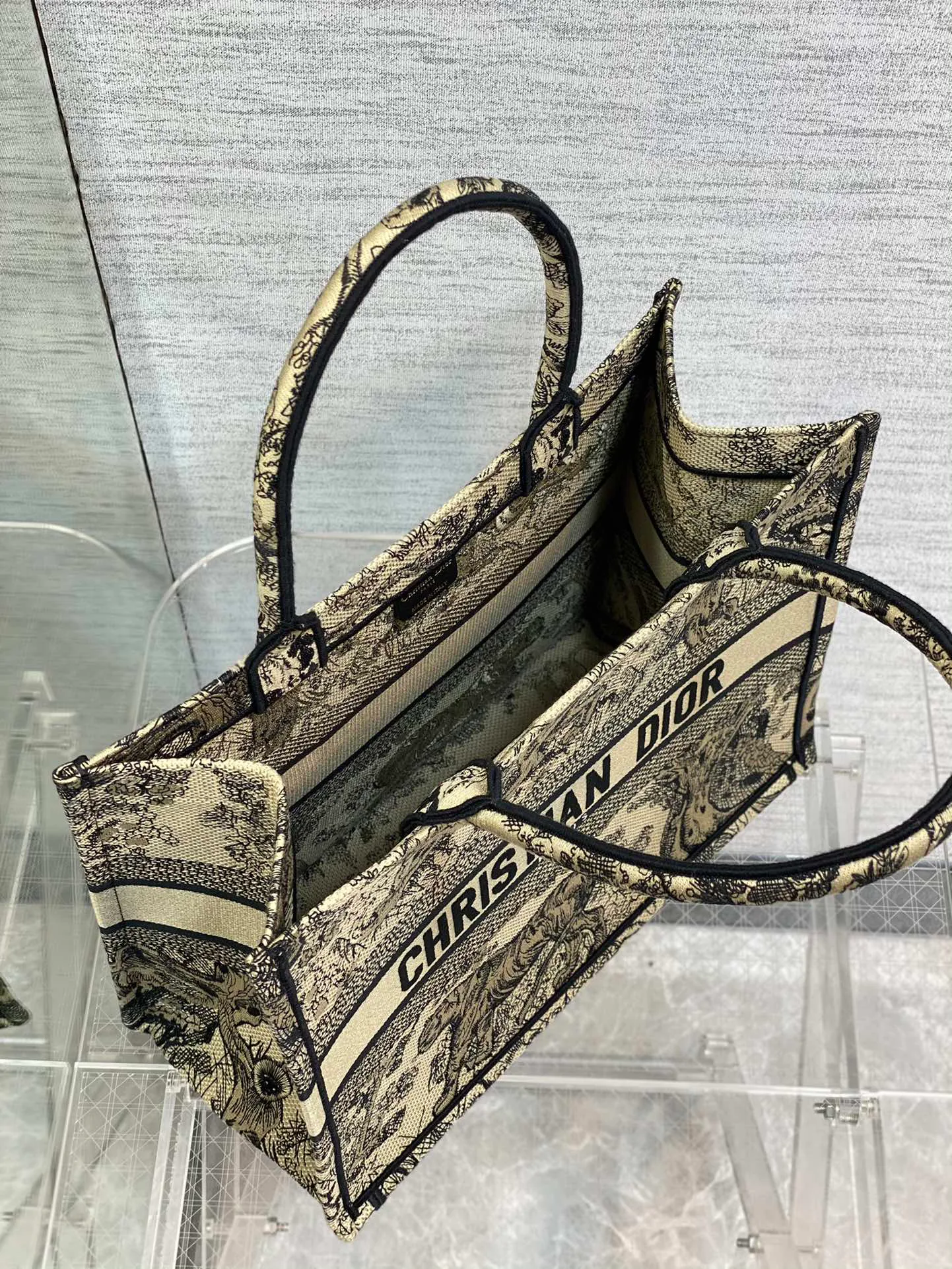 Классические Сумки Женские Christian Dior 82492