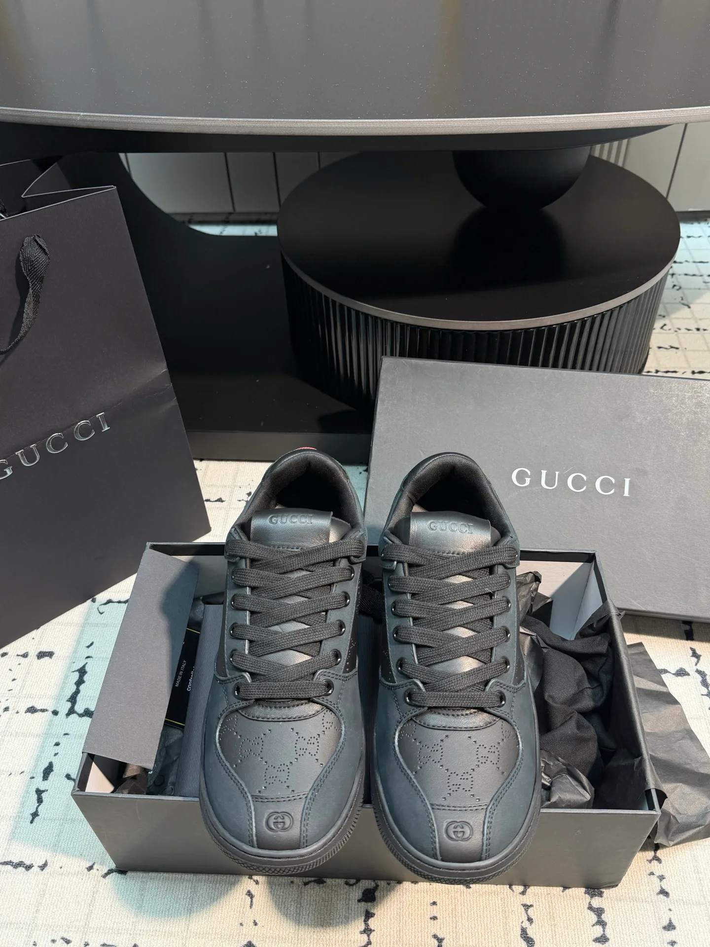 Кроссовки Женские Gucci 19411170